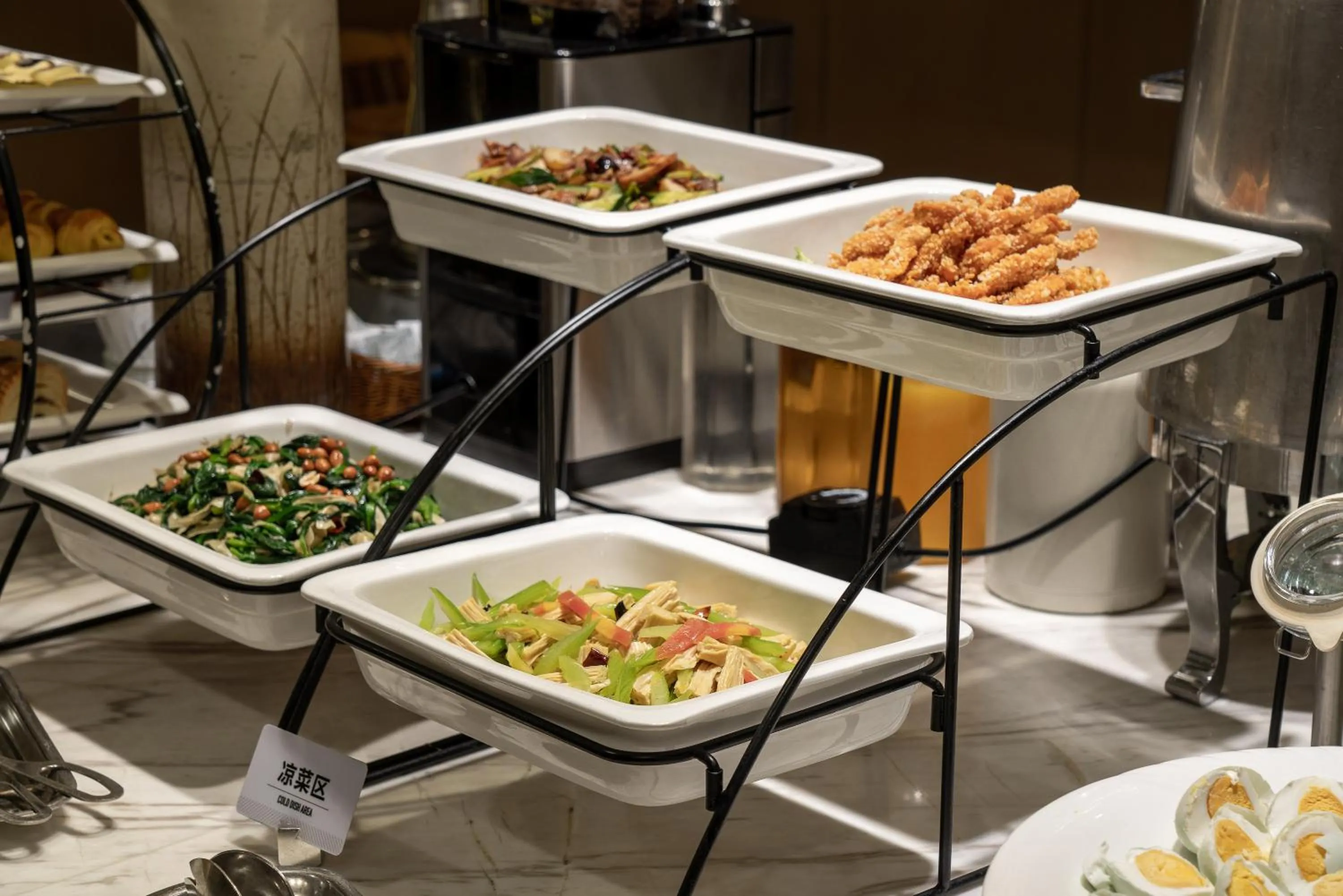 Restaurant/places to eat in Atour Hotel Xi'an Bell Tower North Street Station