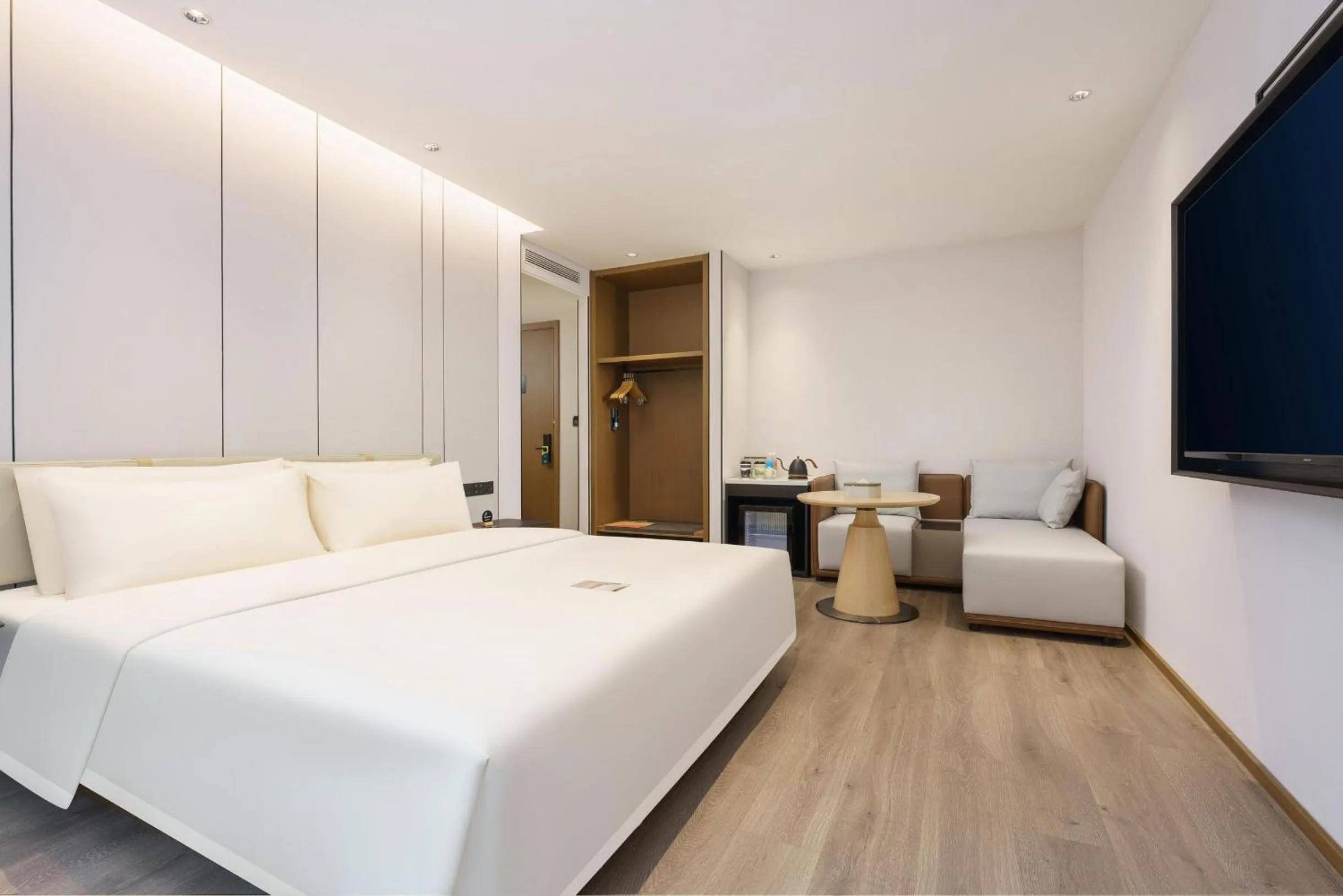 Bed in Atour Hotel Dalian Airport