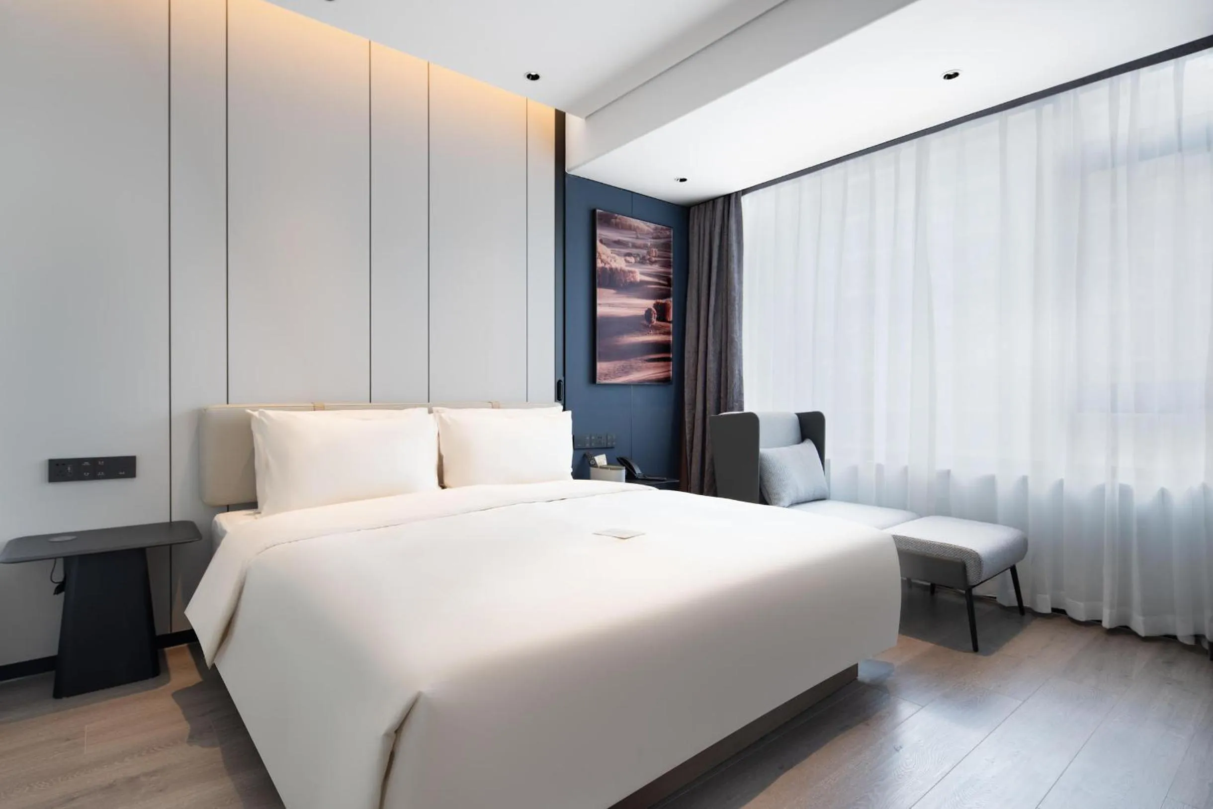 Bed in Atour Hotel Dalian Development Zone