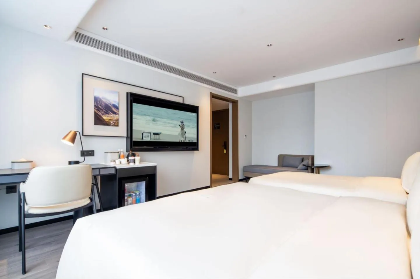 Bedroom, Bed in Atour Hotel Dalian Development Zone