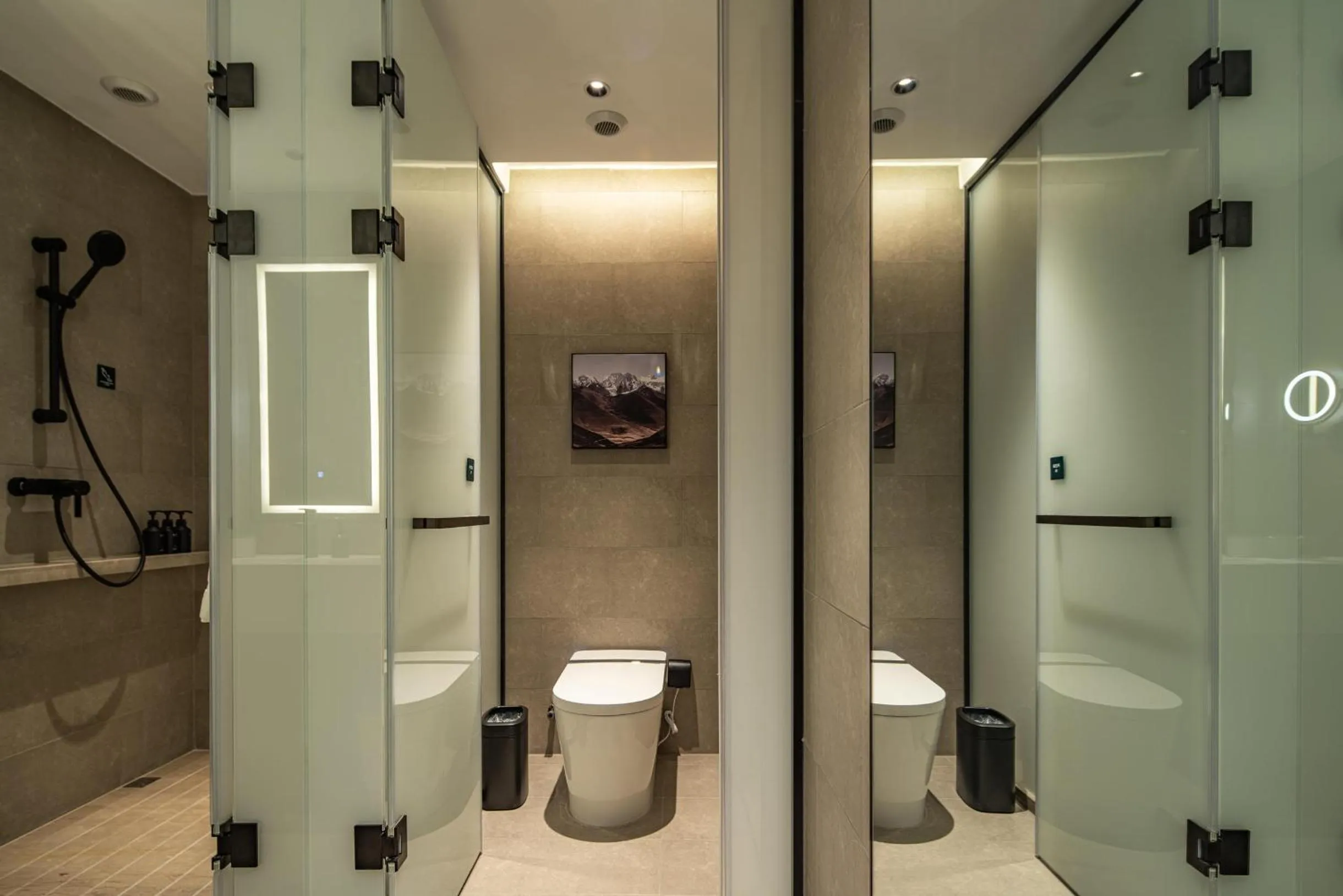 Atour Hotel Dalian Development Zone