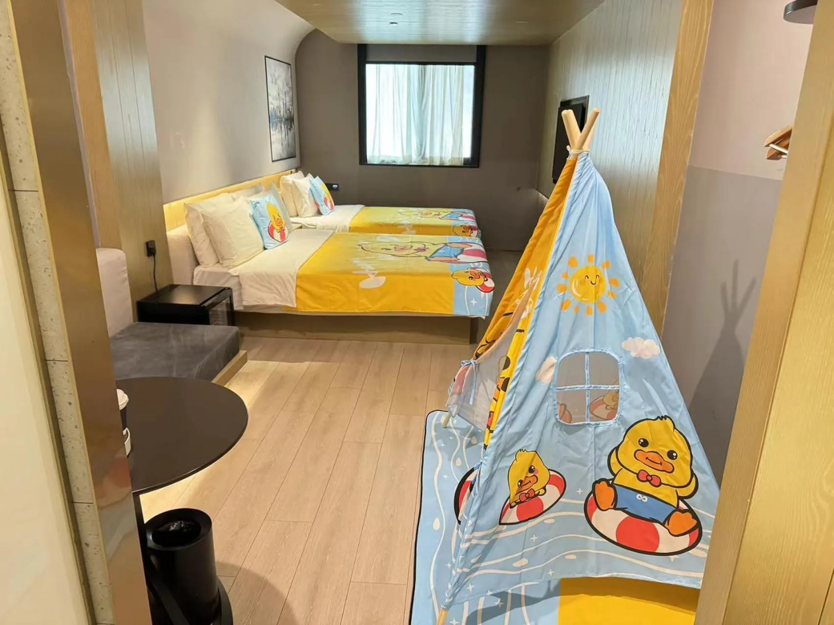 Photo of the whole room, Bed in Atour X Hotel The Bund East Nanjing Road