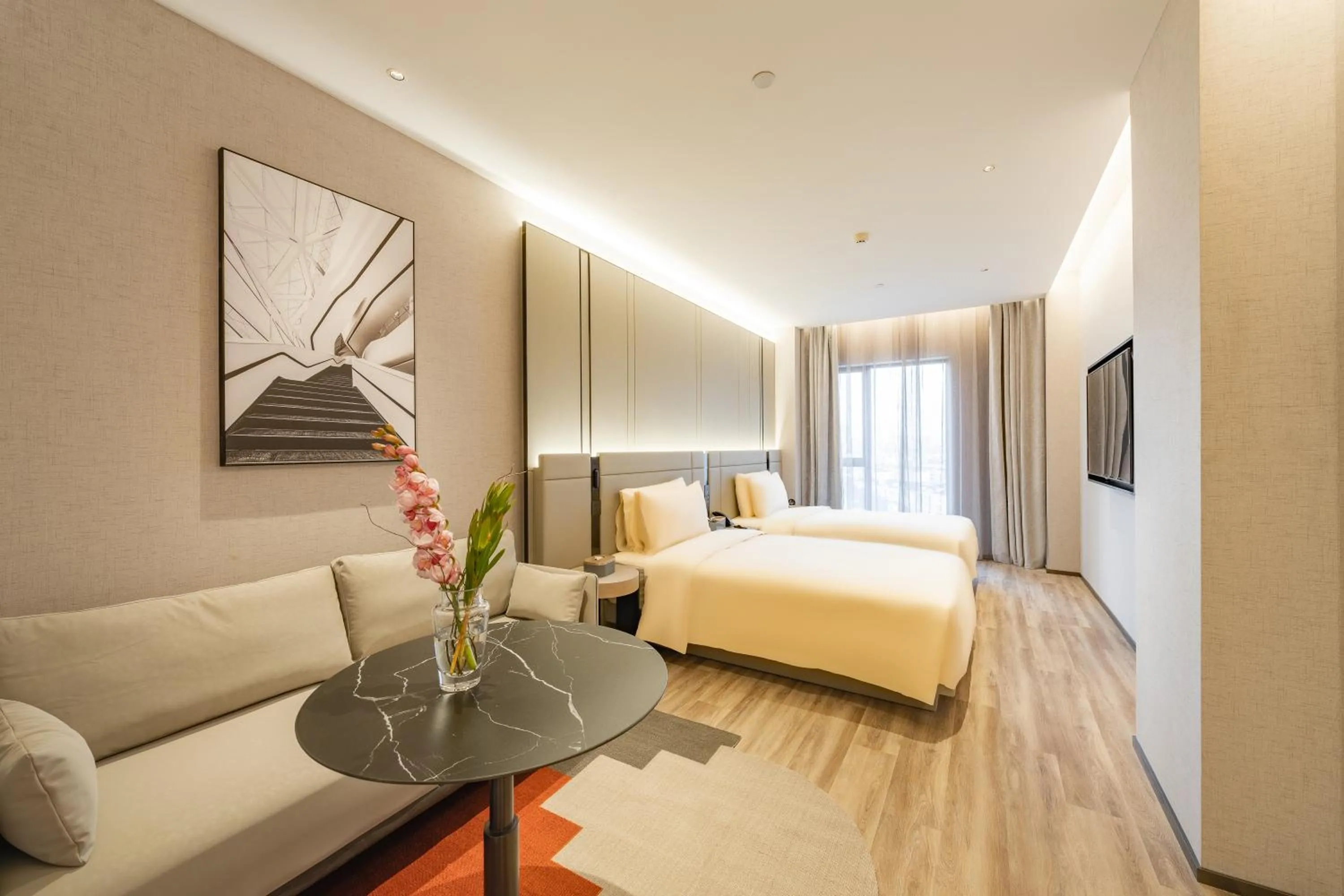 Photo of the whole room, Bed in Atour S Hotel Shanghai Lujiazui Expo Center