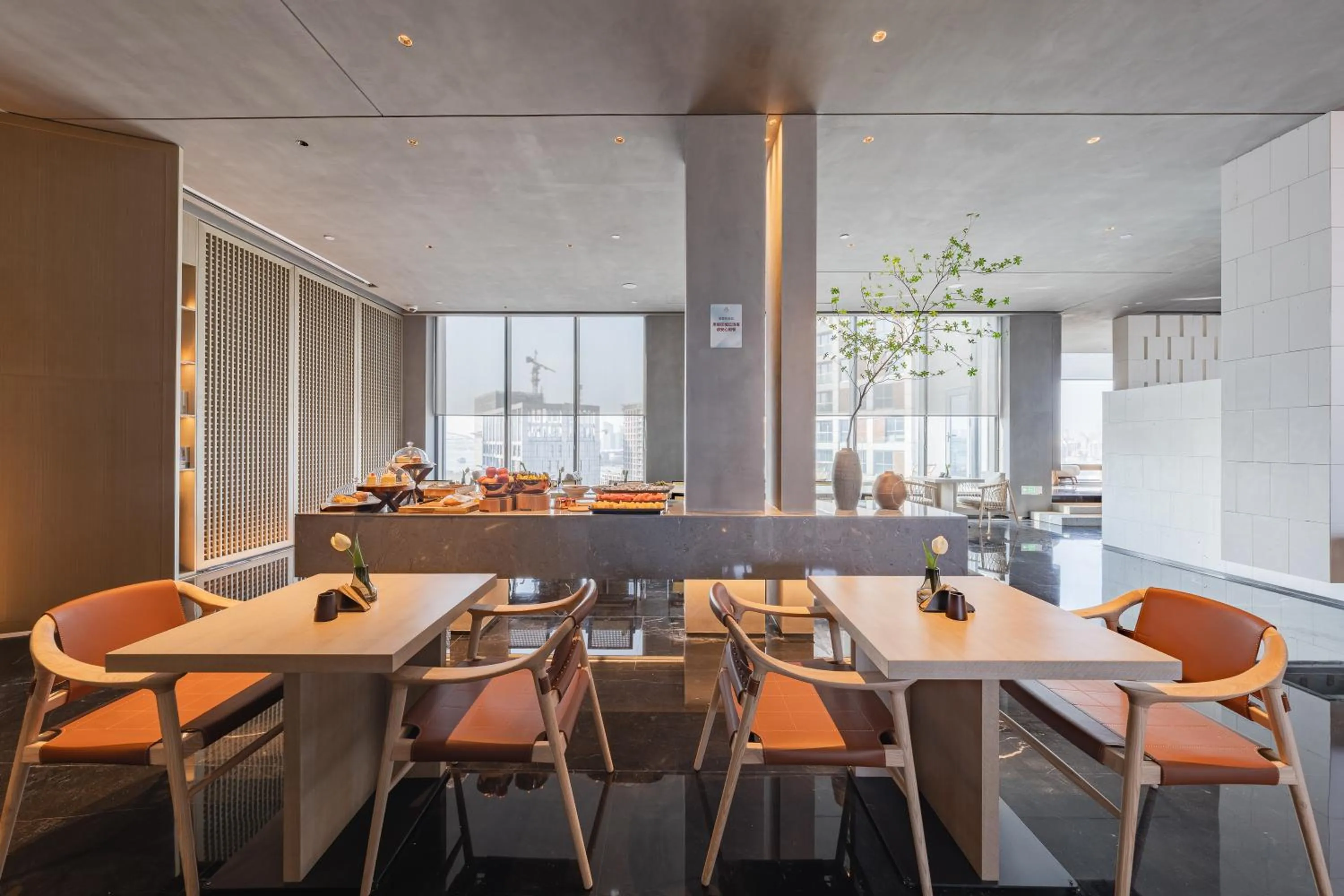 Restaurant/places to eat in Atour S Hotel Shanghai Lujiazui Expo Center