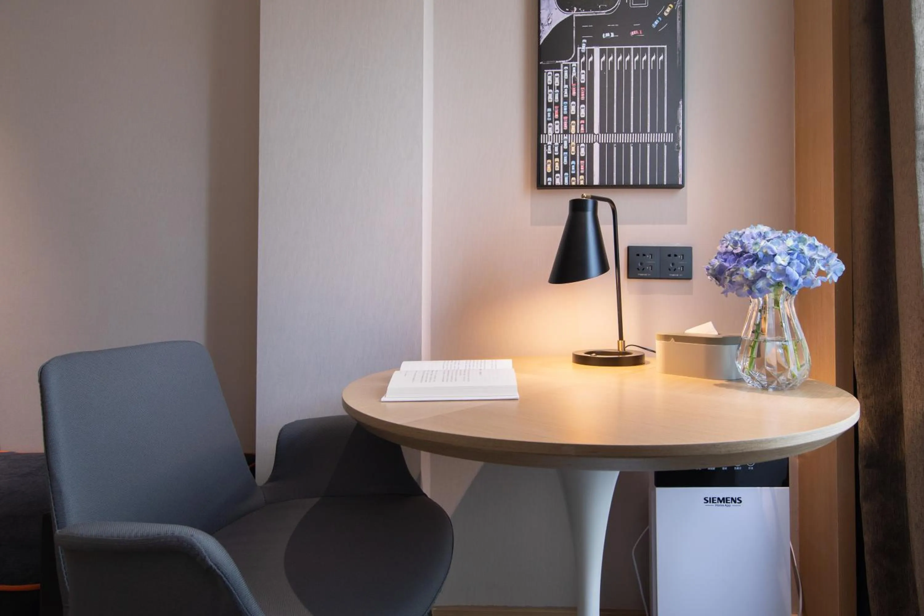 Seating area in Atour Hotel Suzhou Guanqian Street Leqiao Station