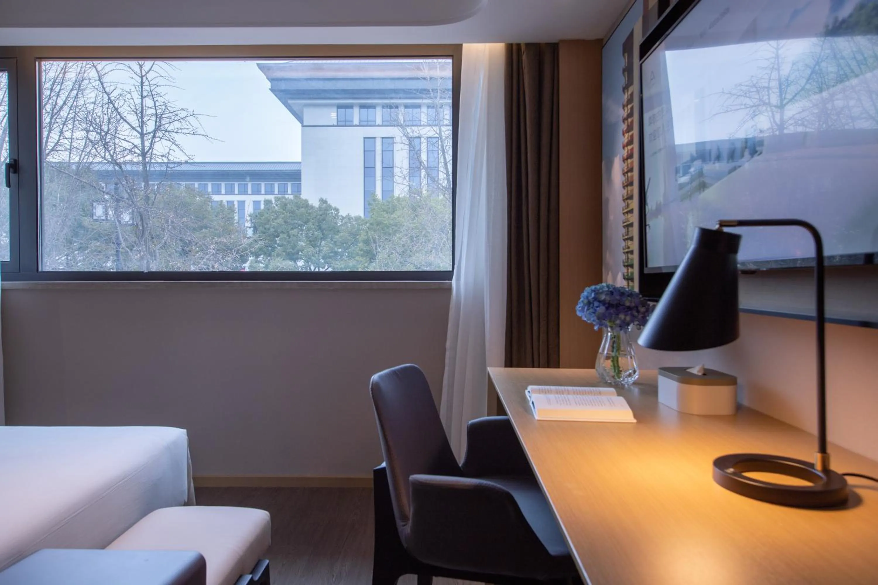 Photo of the whole room in Atour Hotel Suzhou Guanqian Street Leqiao Station