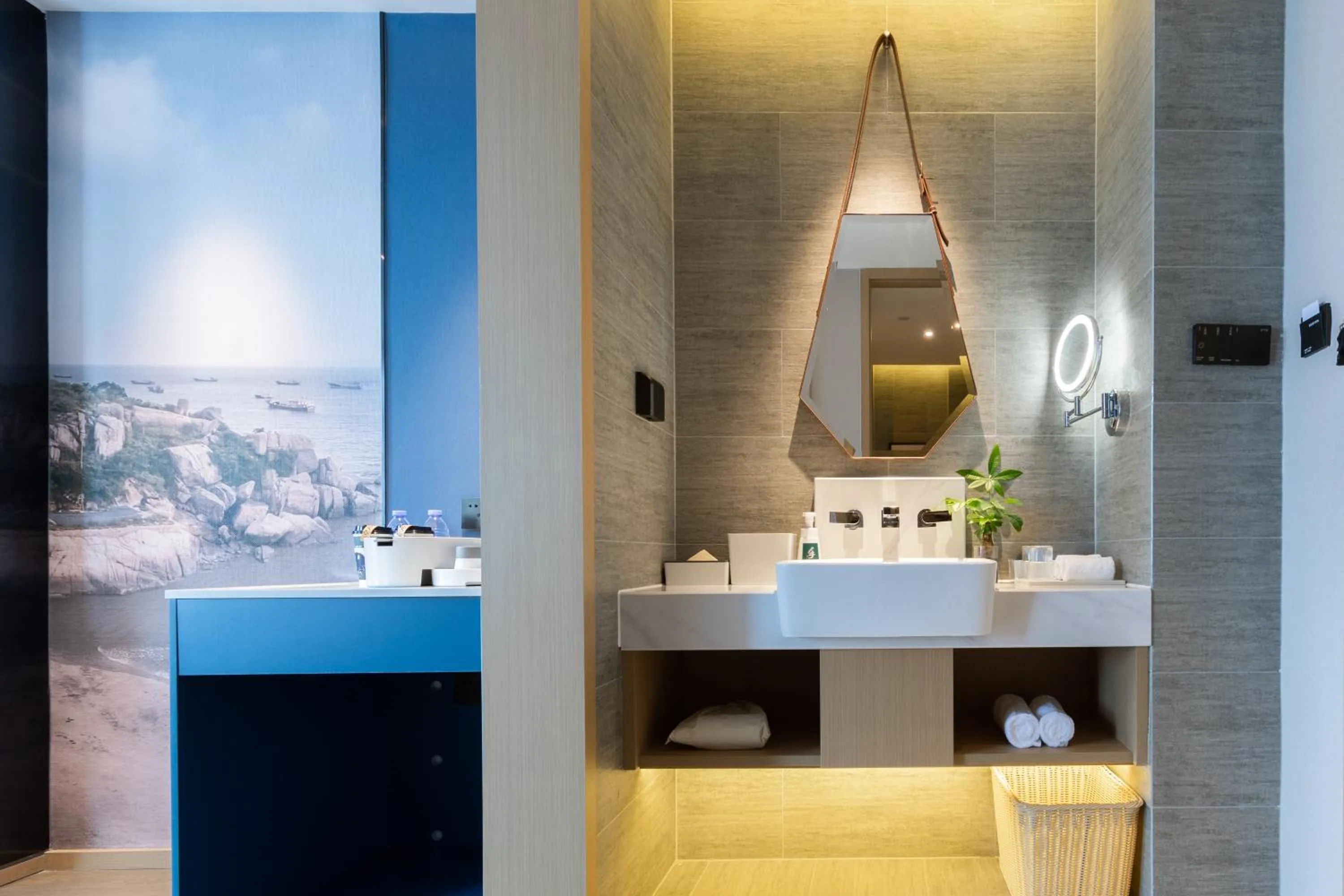 Bathroom in 厦门火车站明发广场亚朵酒店