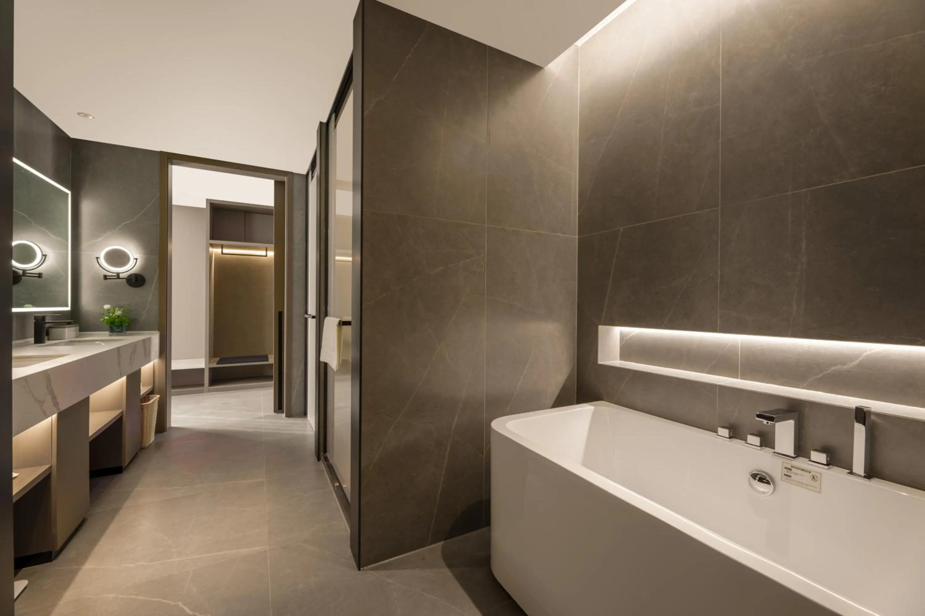 Atour Hotel Jinan West Railway Station