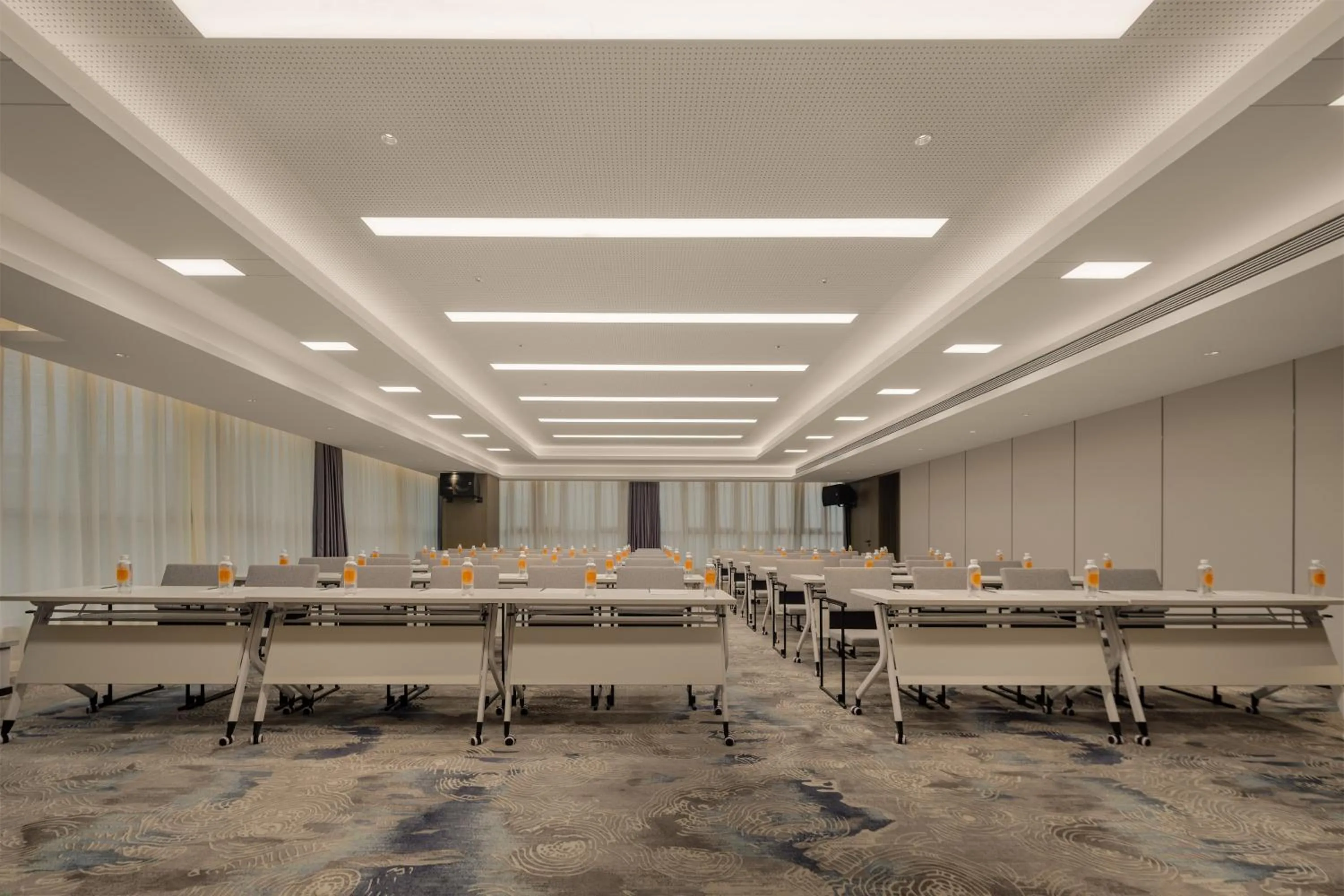 Atour Hotel Jinan West Railway Station