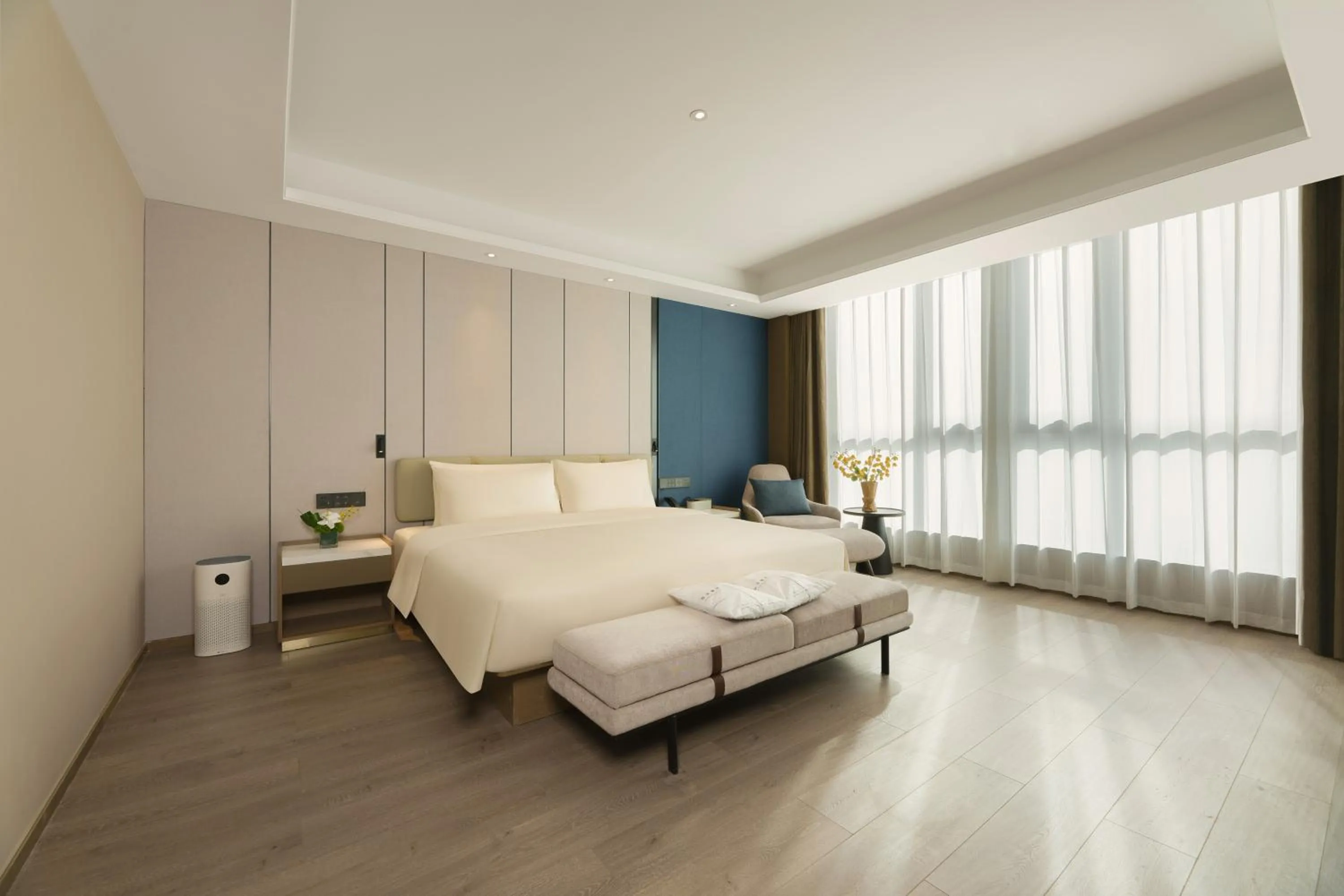 Bed in Atour Hotel Jinan West Railway Station