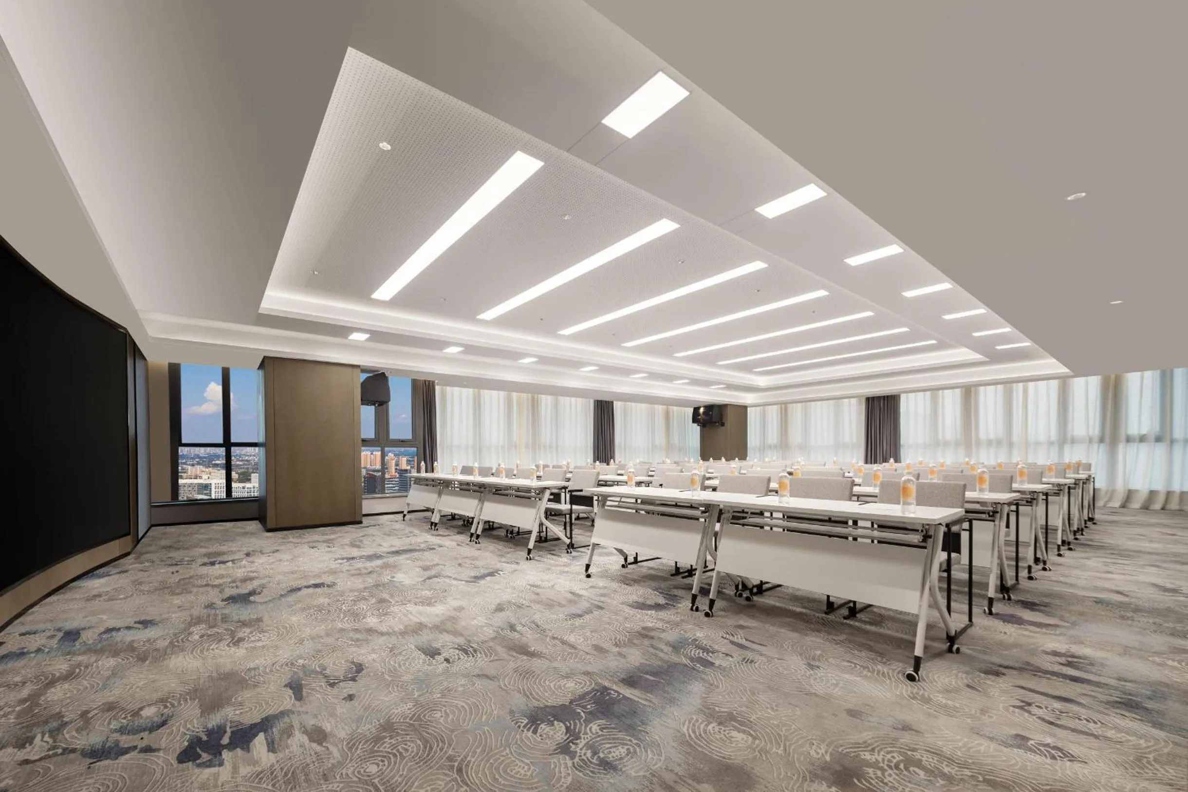 Atour Hotel Jinan West Railway Station