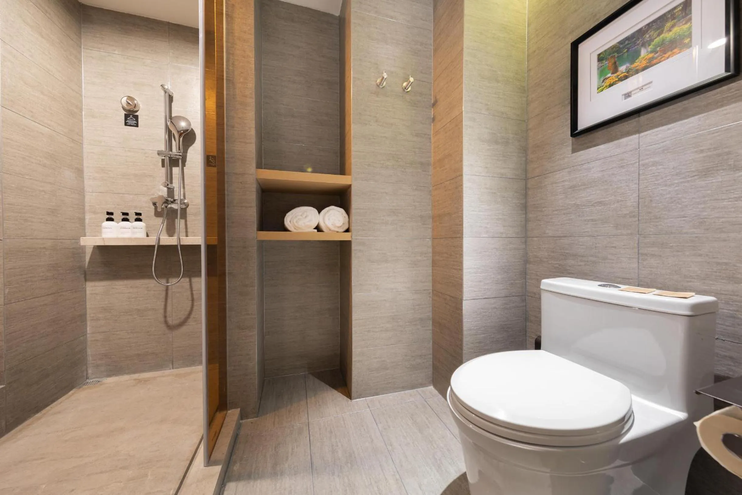 Atour Hotel South Jinan Industrial Road CBD