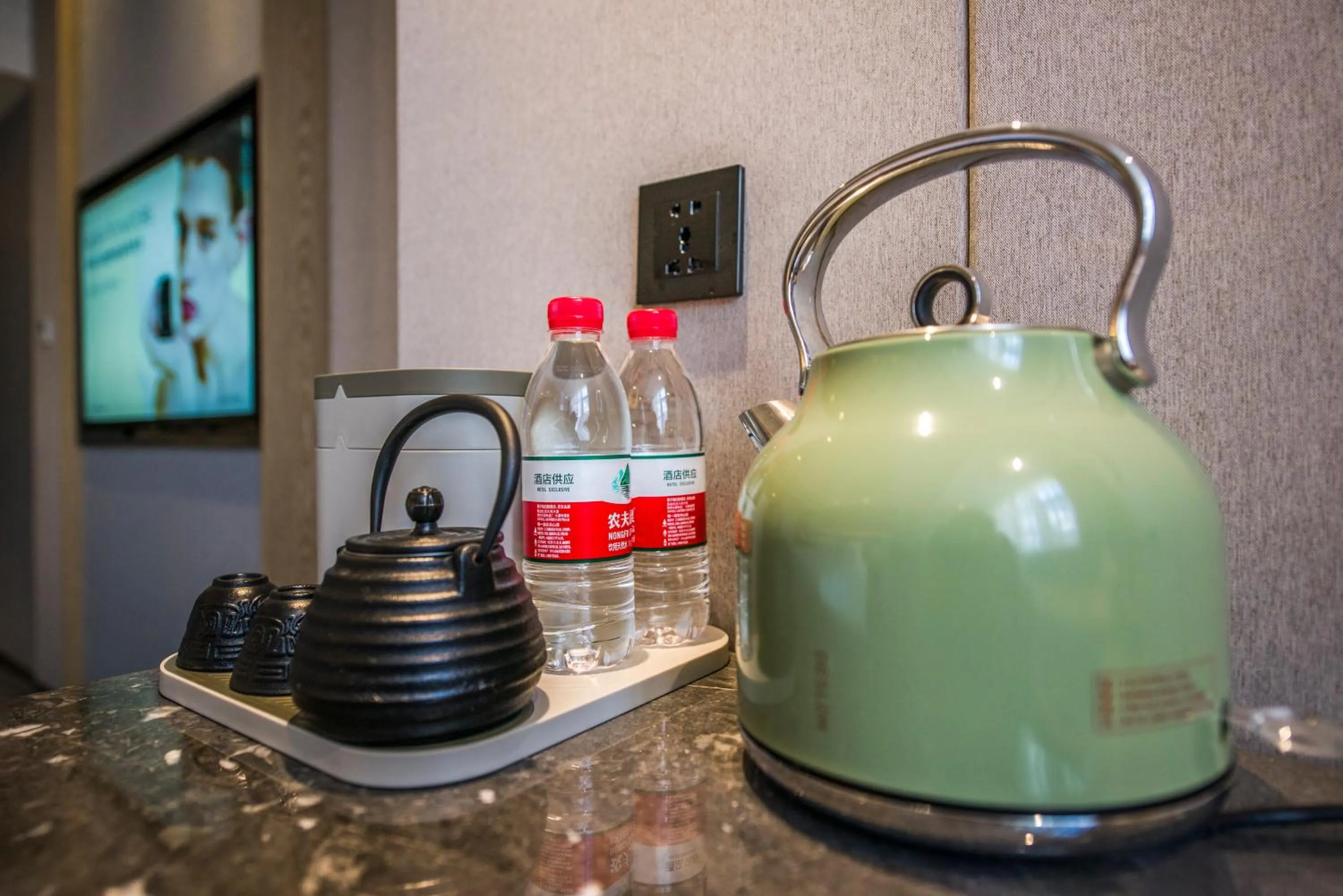 Coffee/tea facilities in Atour X Hotel Zhujiang New Town Tianhe Park Station Guangzhou close to Canton Fair -Free shuttle bus to Canton Fair