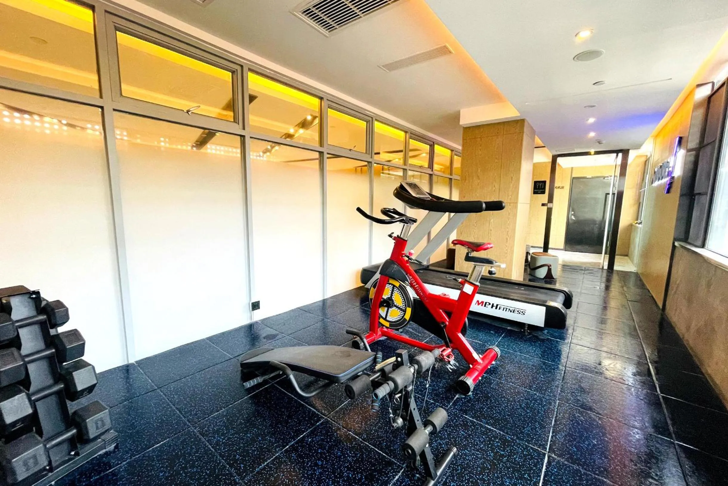 Fitness centre/facilities in Atour X Hotel Zhujiang New Town Tianhe Park Station Guangzhou close to Canton Fair -Free shuttle bus to Canton Fair