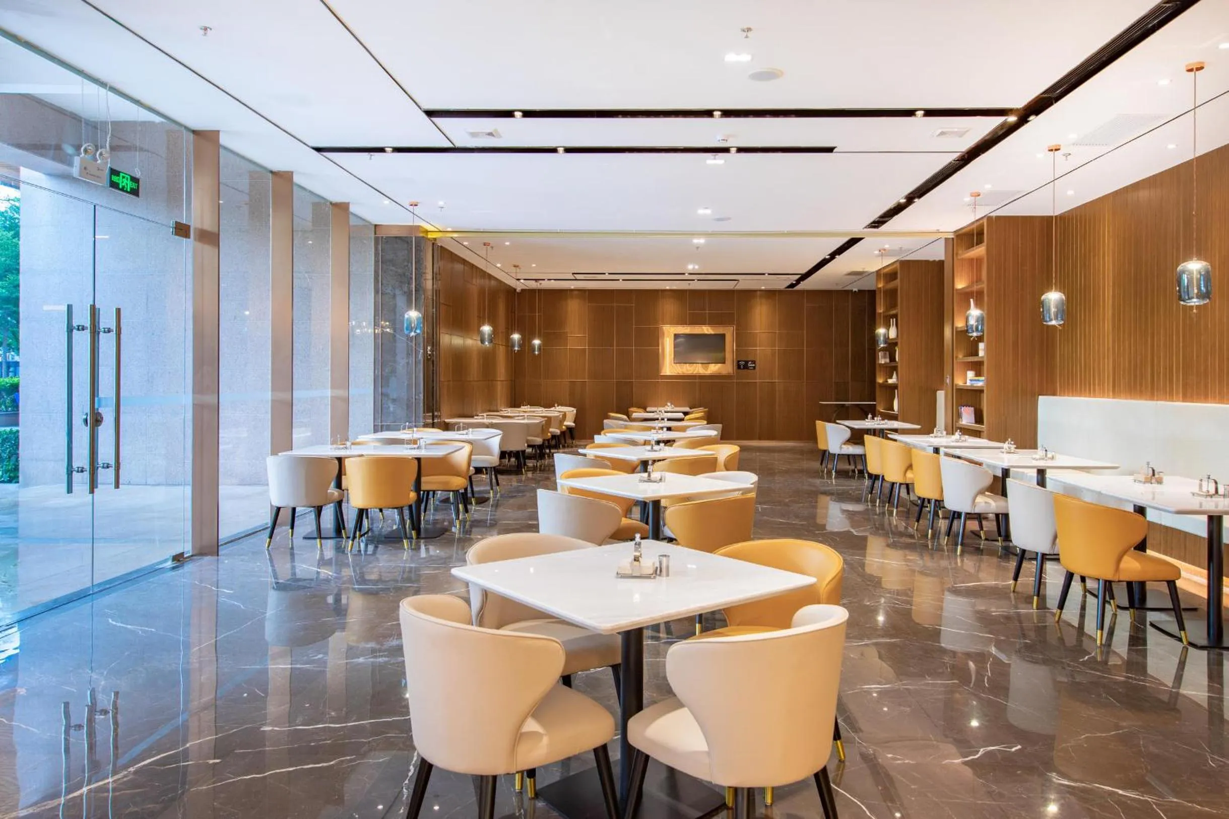 Atour Hotel Shenzhen Shajing International Convention and Exhibition Center