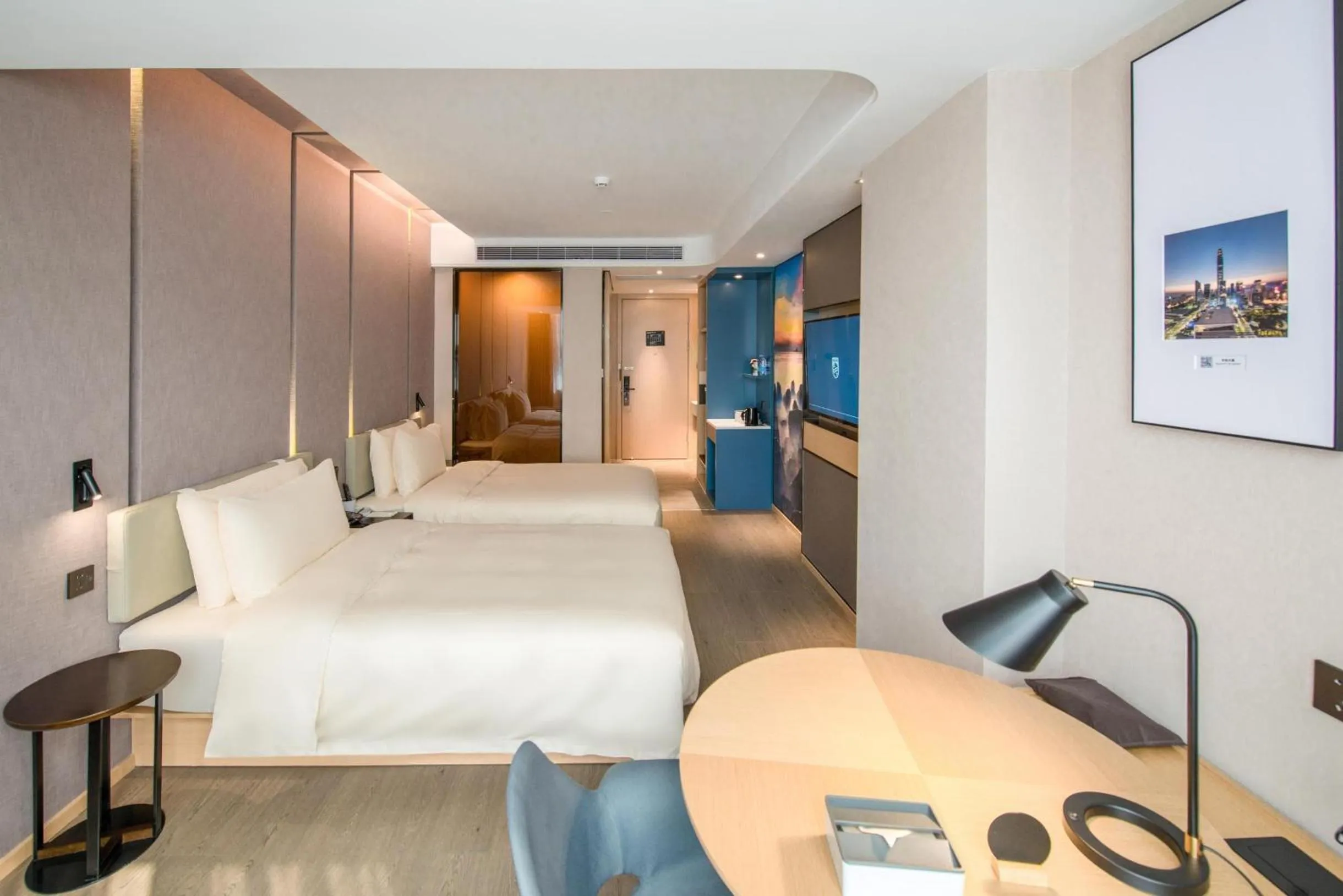 Bed in Atour Hotel Shenzhen Baoan International Airport