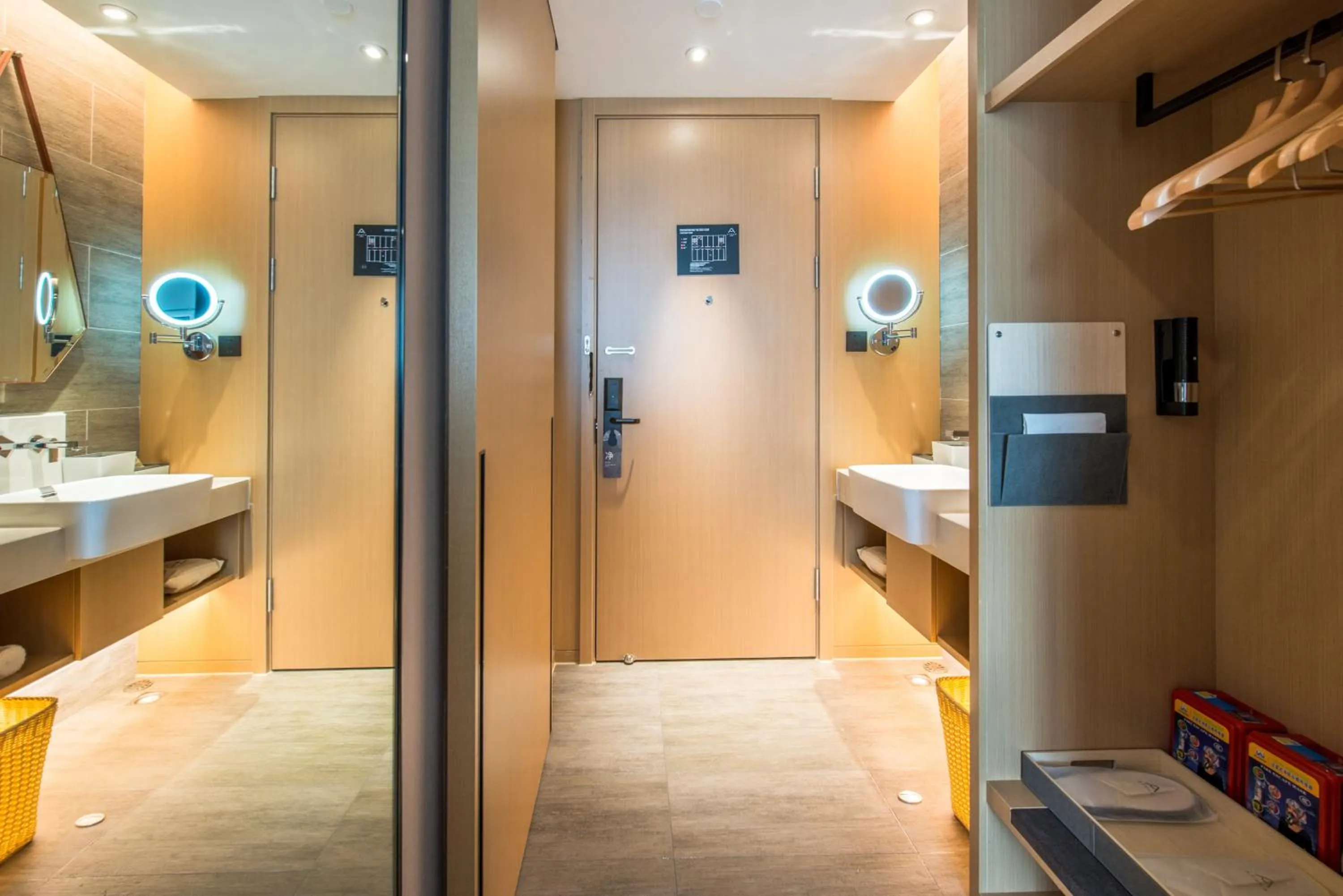 Property building in Atour Hotel Shenzhen Baoan International Airport