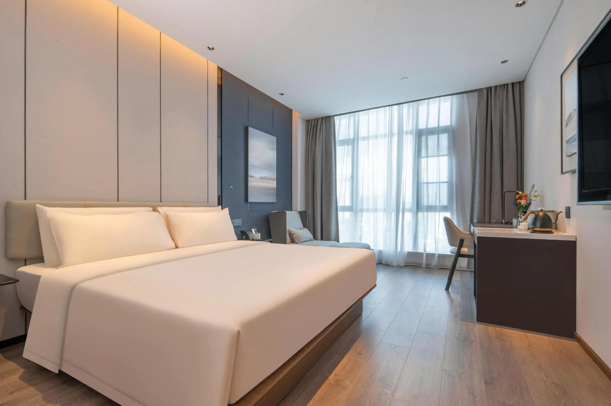 Bed in Atour Hotel Zhuhai Jinwan Airport