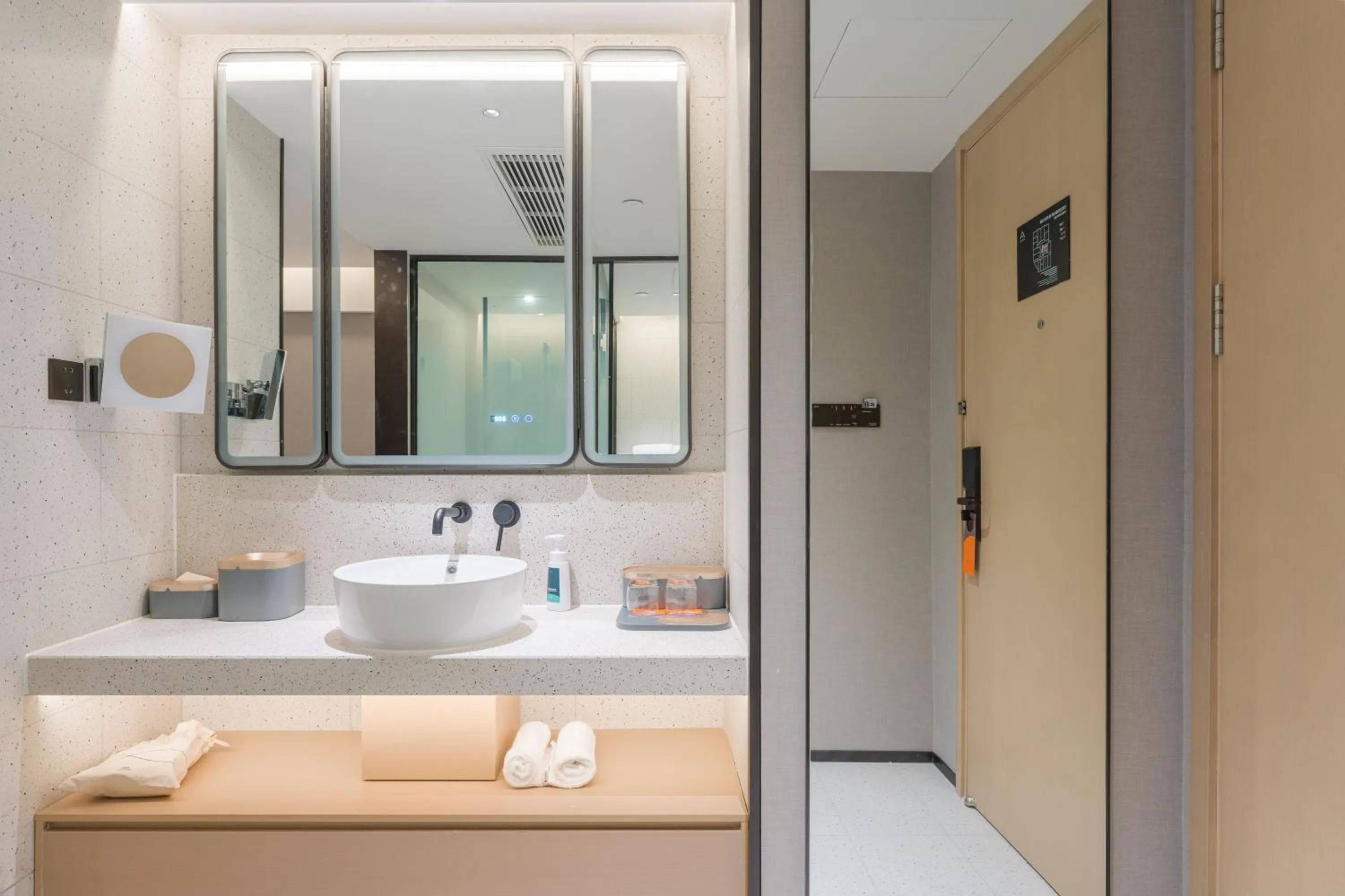 Bathroom in Atour S Hotel Chongqing Jiefangbei Hongyadong Riverview
