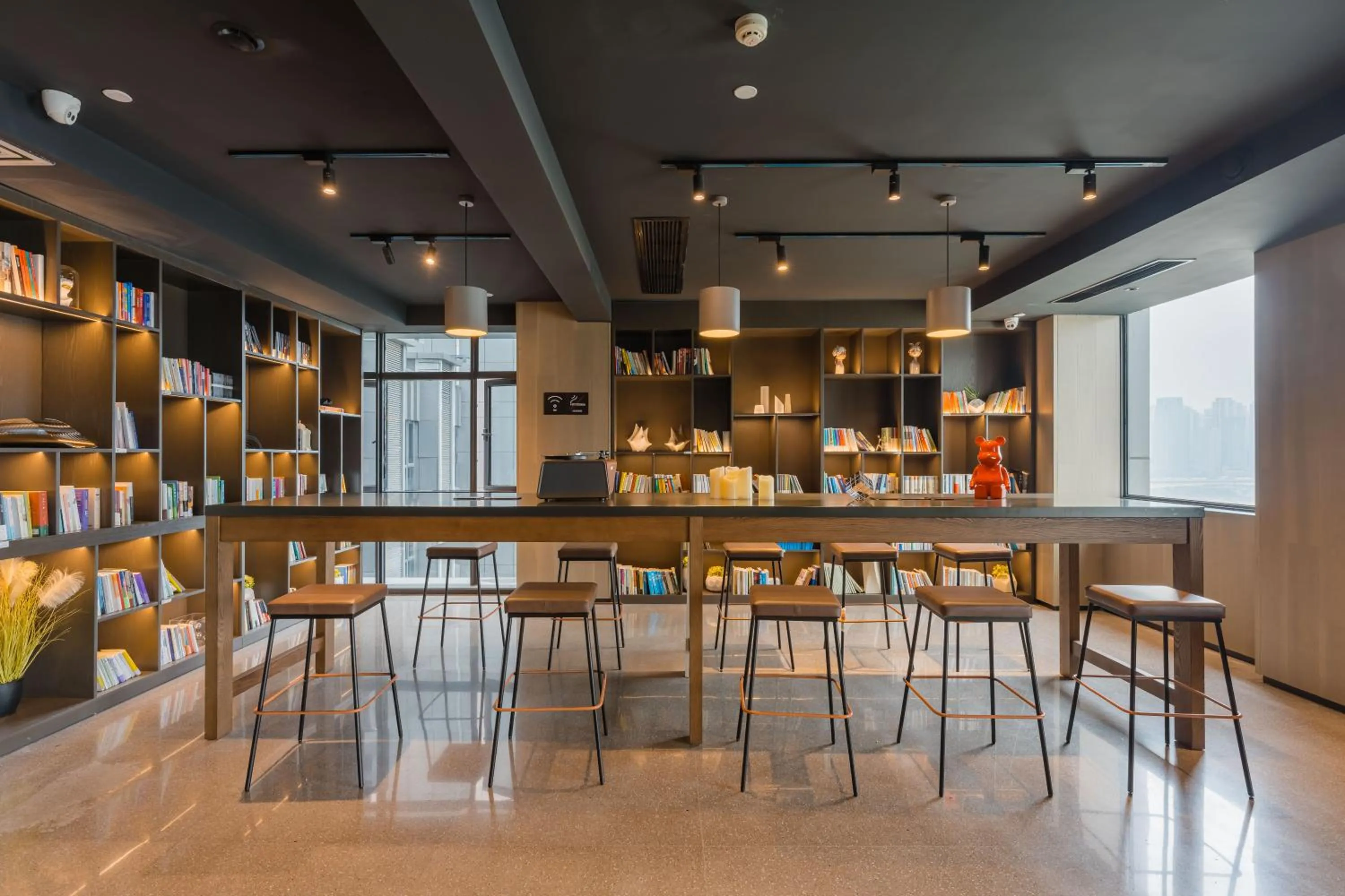 Seating area in Atour S Hotel Chongqing Jiefangbei Hongyadong Riverview