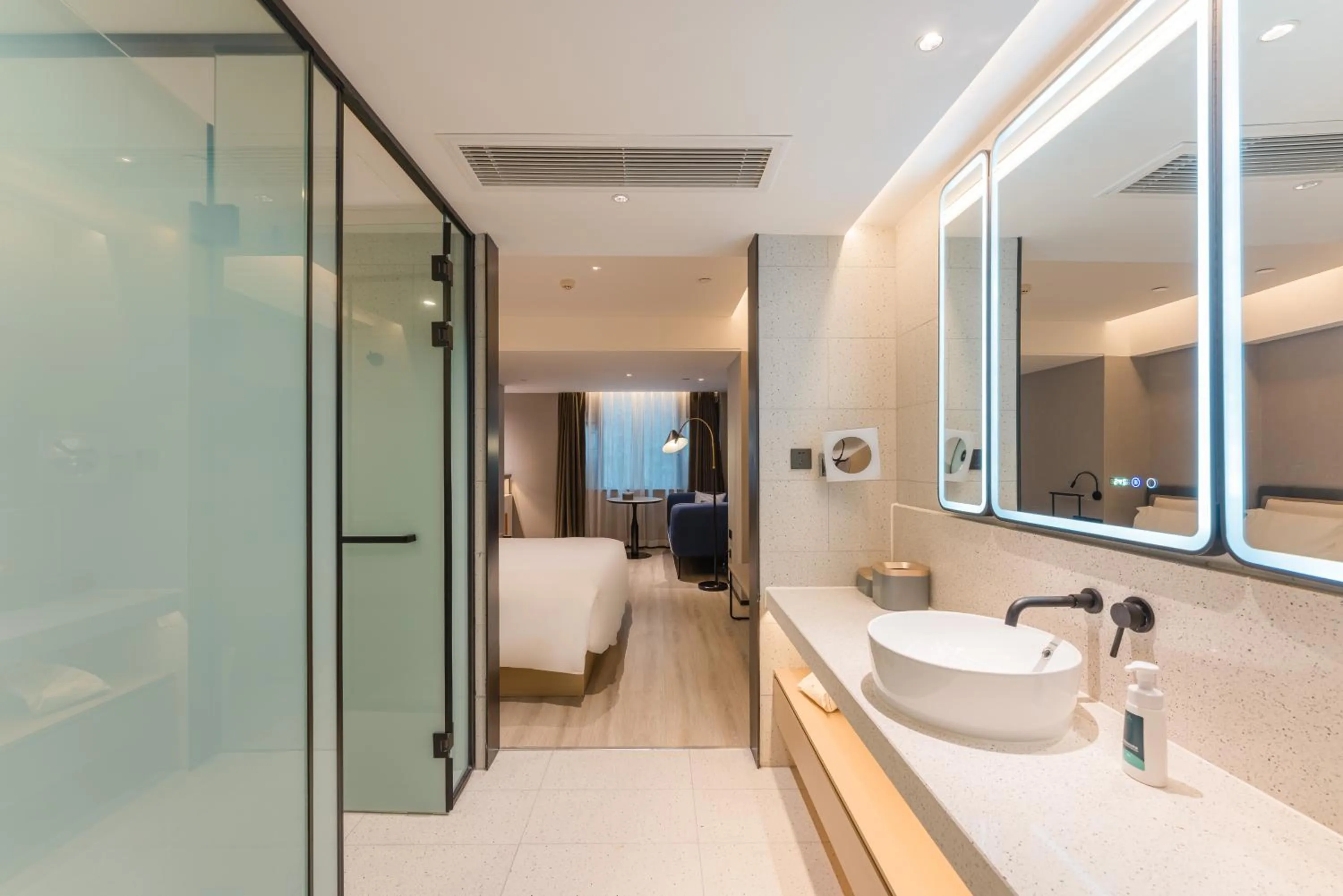 Bathroom in Atour S Hotel Chongqing Jiefangbei Hongyadong Riverview