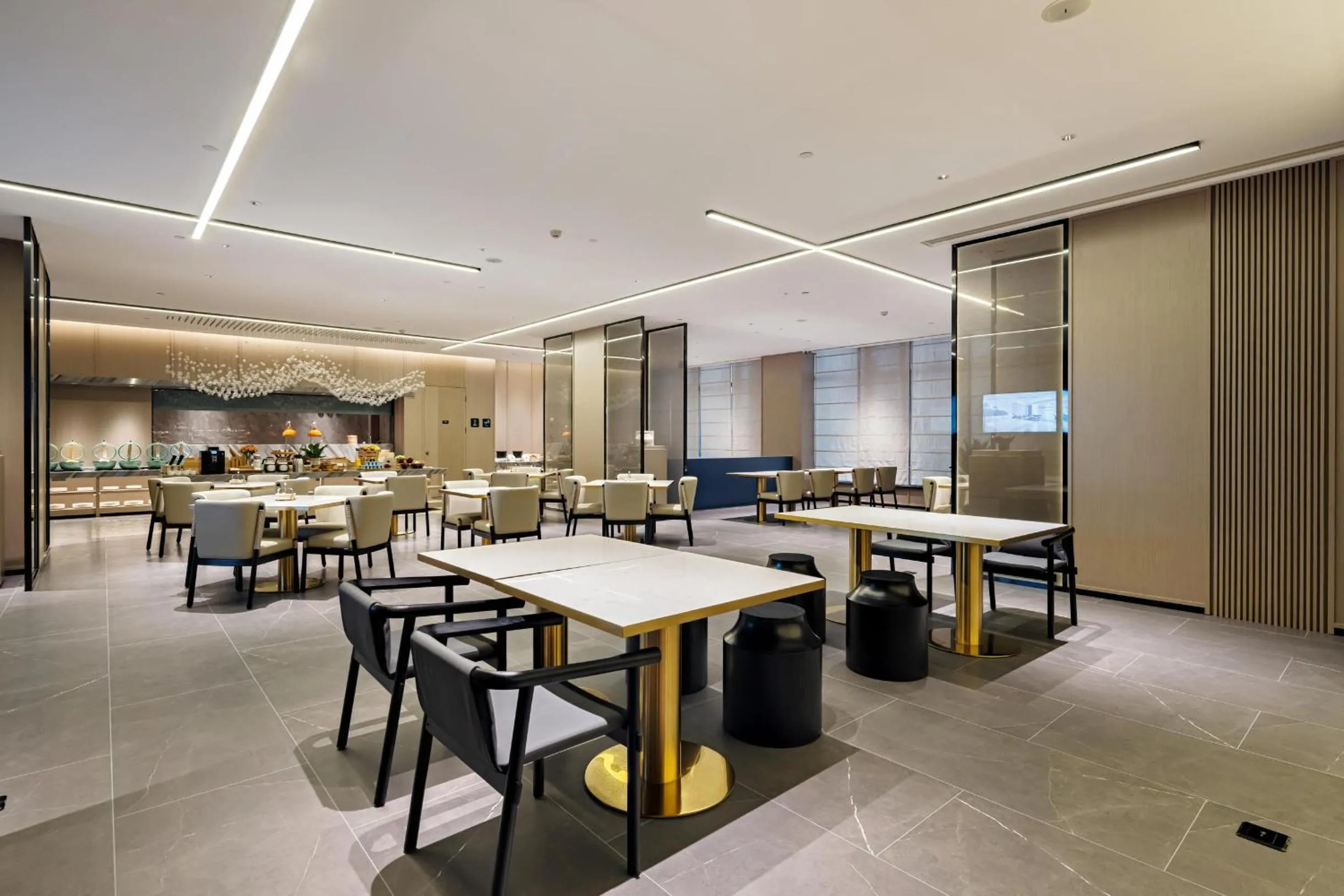 Restaurant/places to eat in Atour Hotel Chongqing Qibo Center