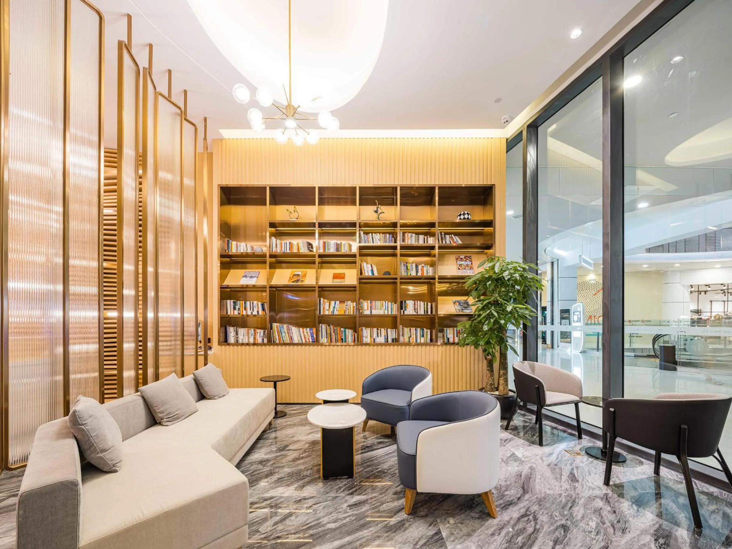 Atour Hotel Chengdu Taikoo Li Future Center