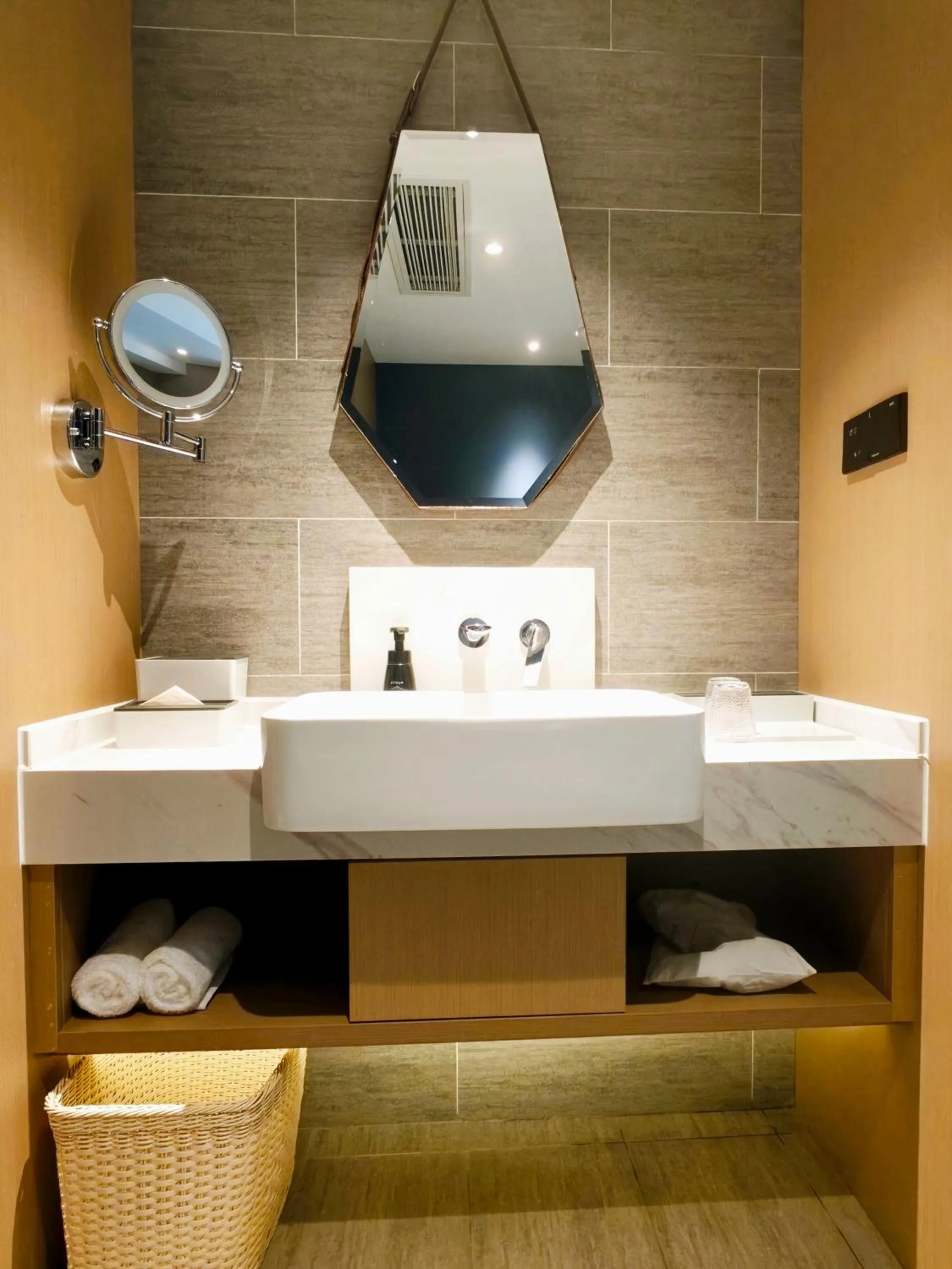 Bathroom in Atour Hotel Chengdu Taikoo Li Future Center