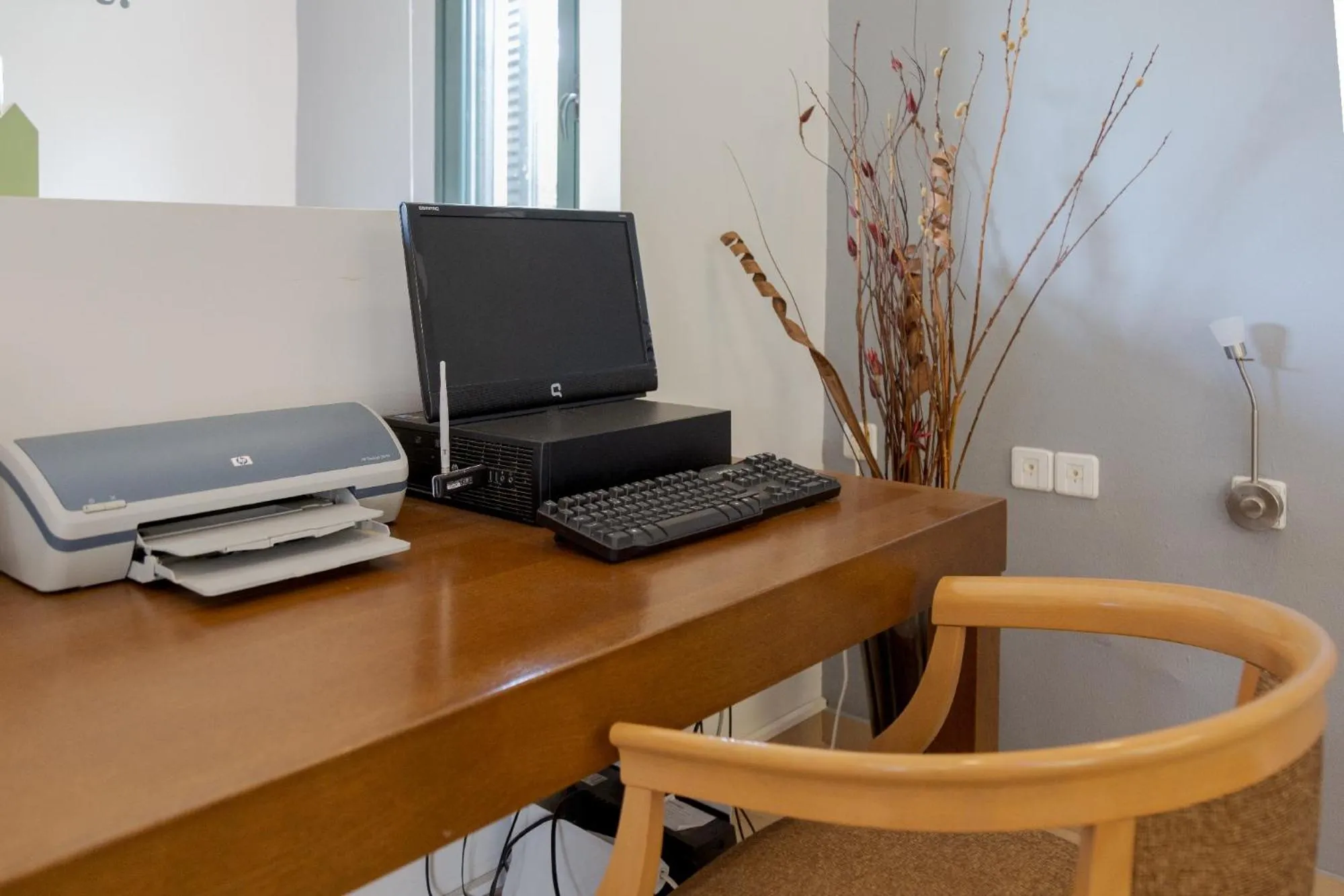 Communal lounge/ TV room in Your Memories Hotel