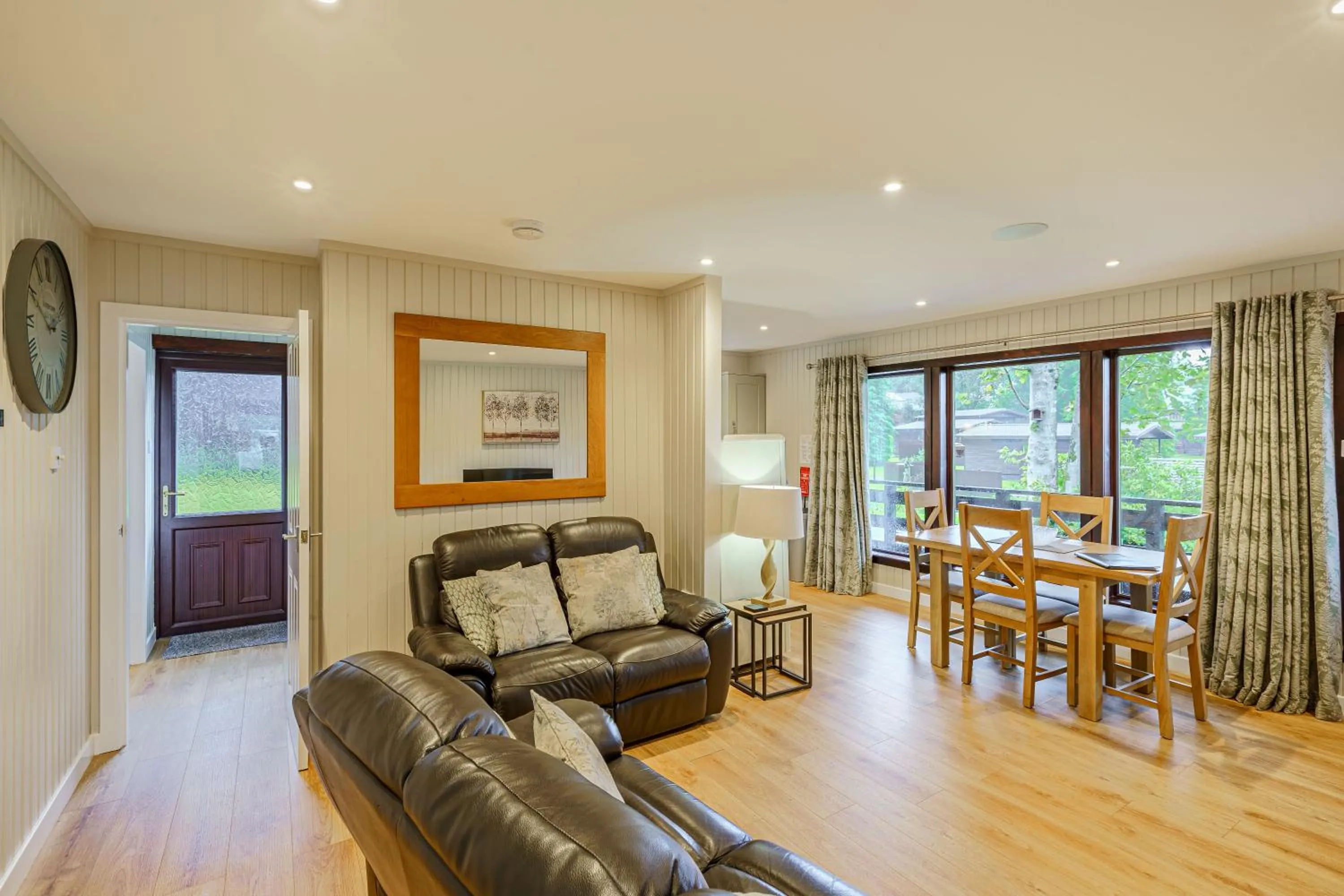 Living room in Birch Lodge 13 with Hot Tub
