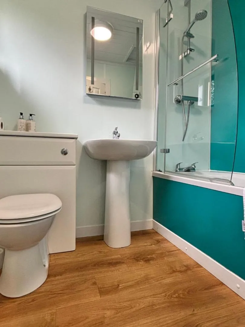 Shower in Birch Lodge 13 with Hot Tub