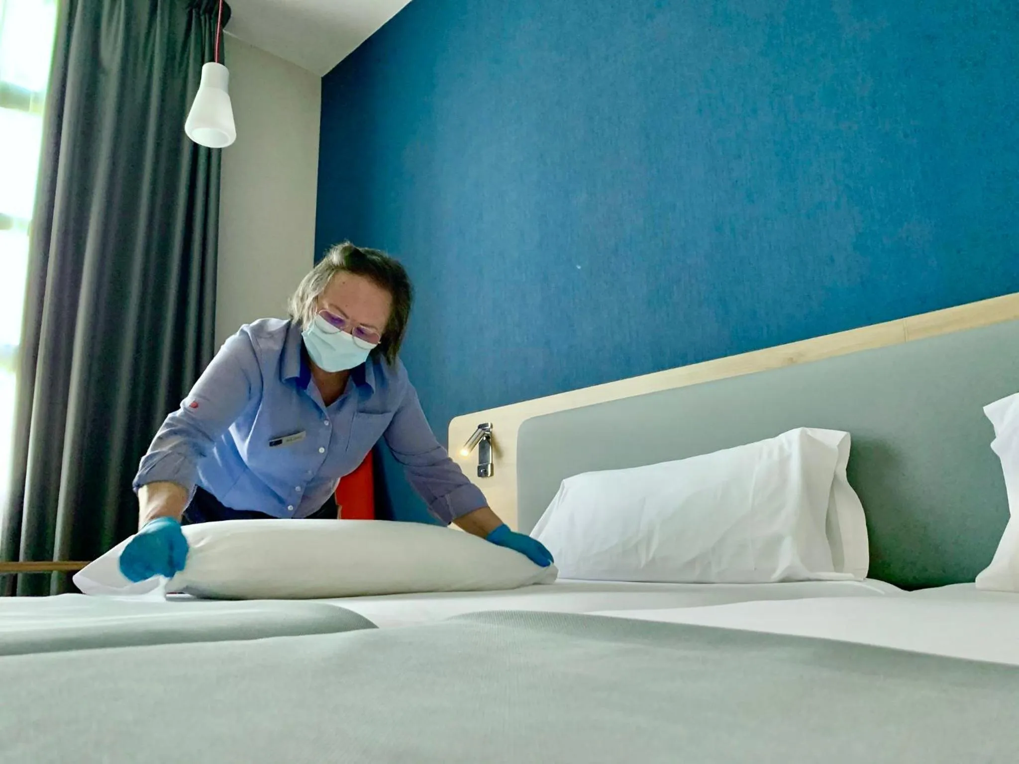 Photo of the whole room, Bed in Holiday Inn Express Ciudad de las Ciencias by IHG