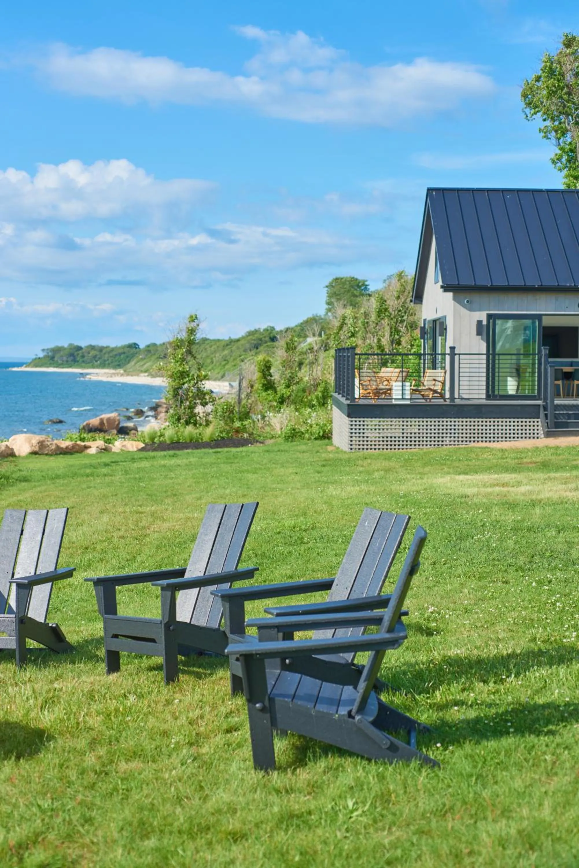 Property building in Hotel Moraine