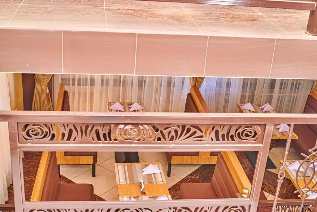 Restaurant/places to eat in Wilsen Hotel Nansana