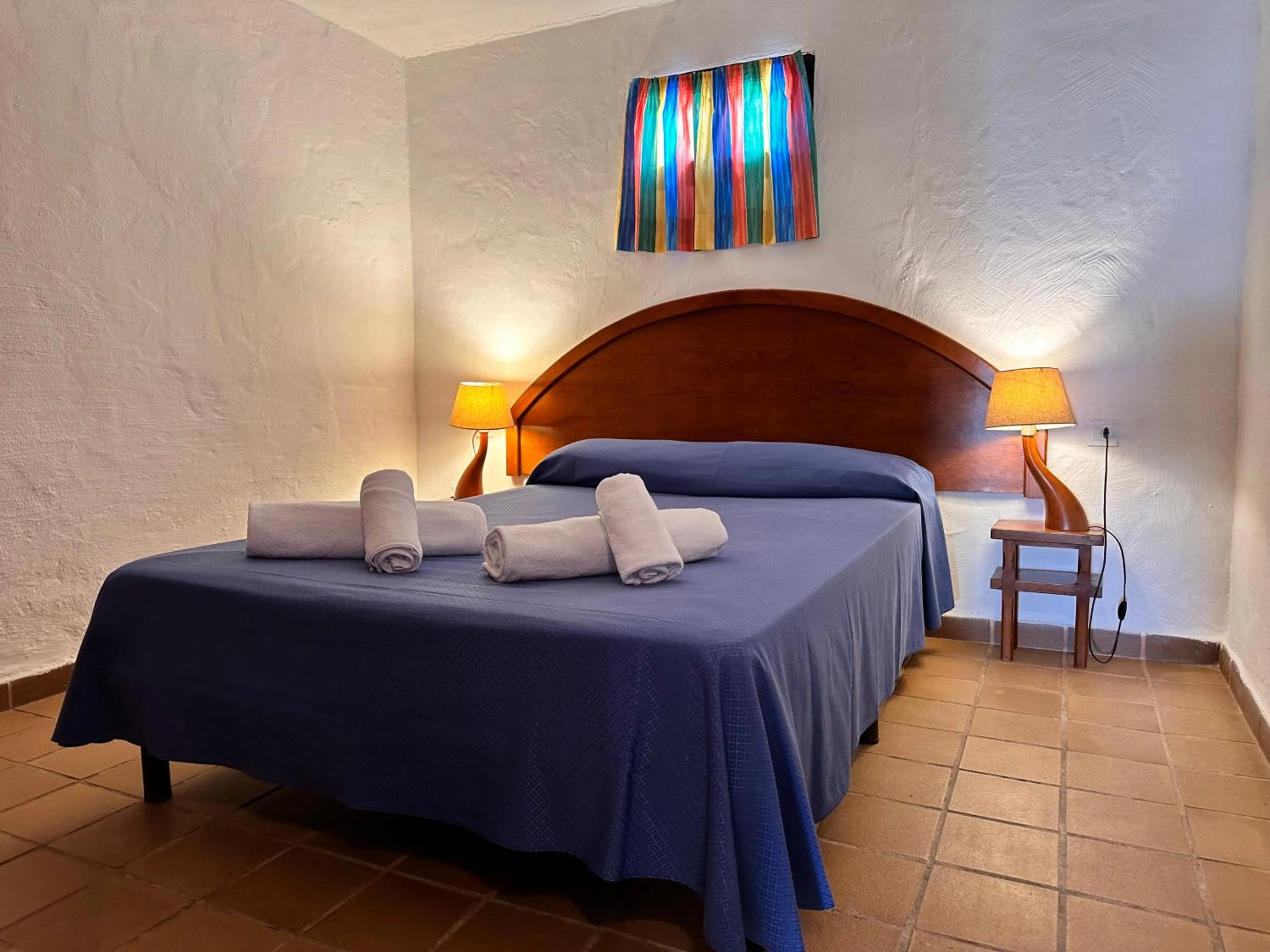 Photo of the whole room, Bed in Binivell Park - Caliu Apartments