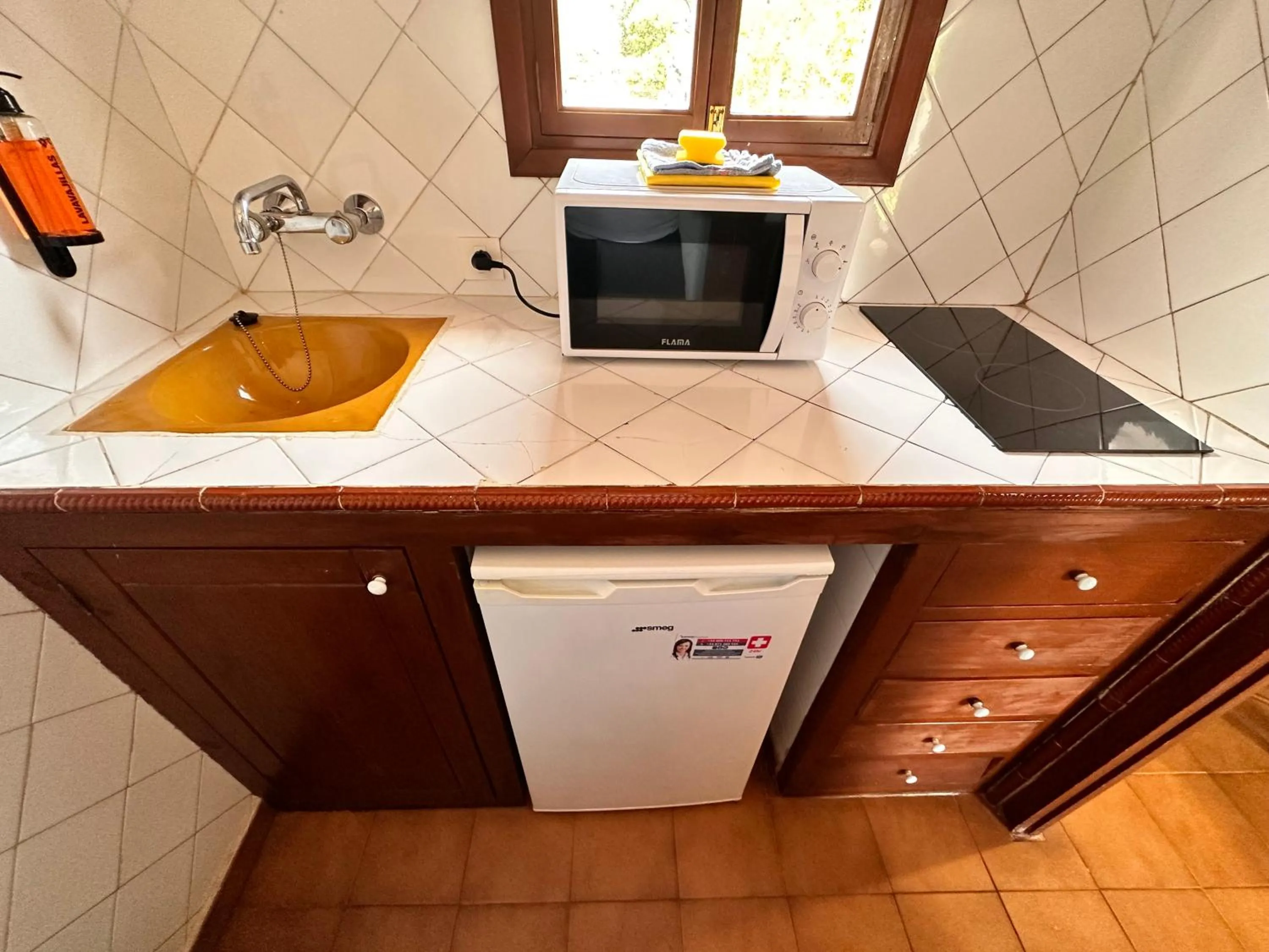 Kitchen or kitchenette in Binivell Park - Caliu Apartments