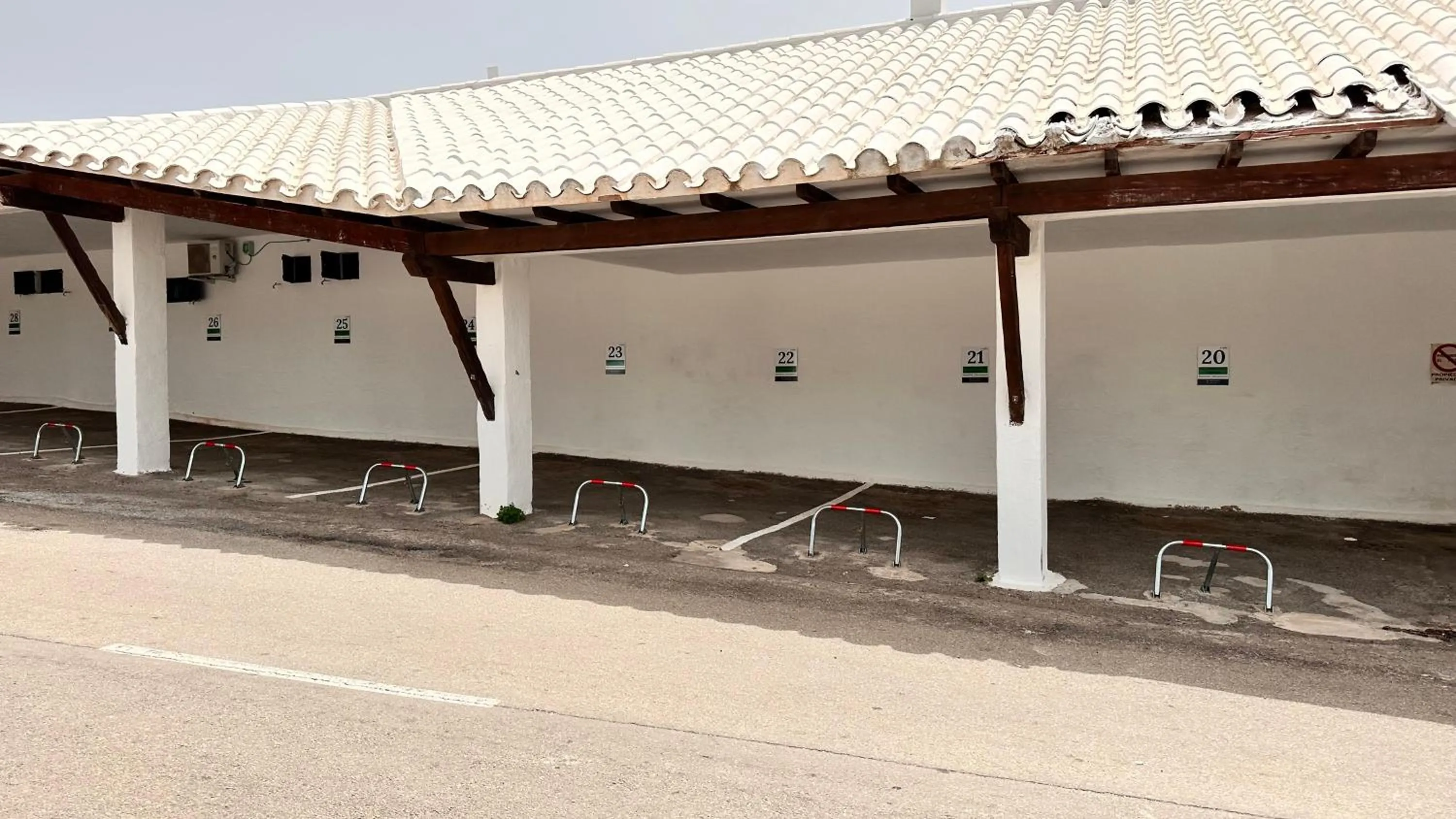 Parking in Binivell Park - Caliu Apartments