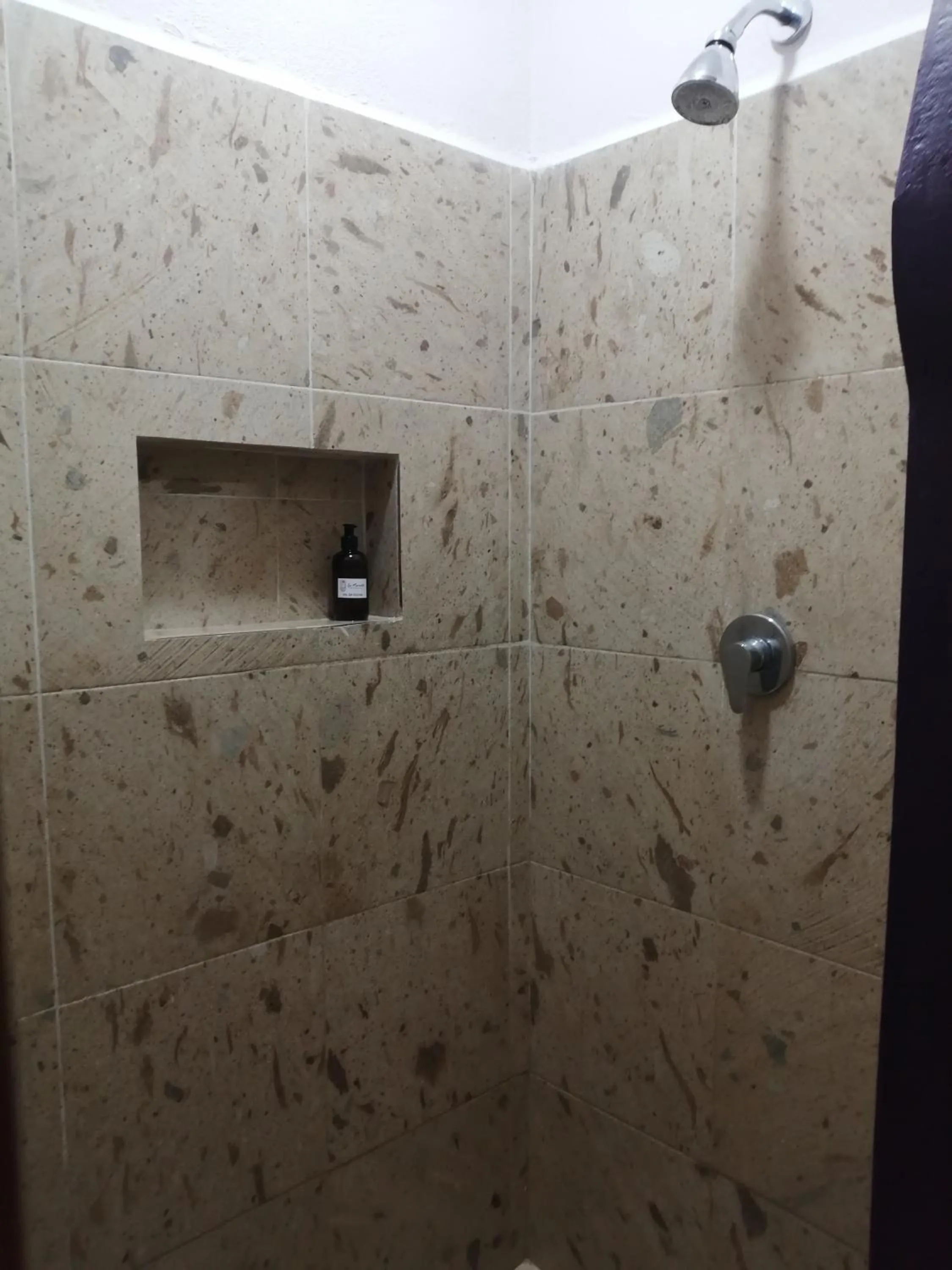 Shower in La Morada, una ventana al golfo - Hotel boutique