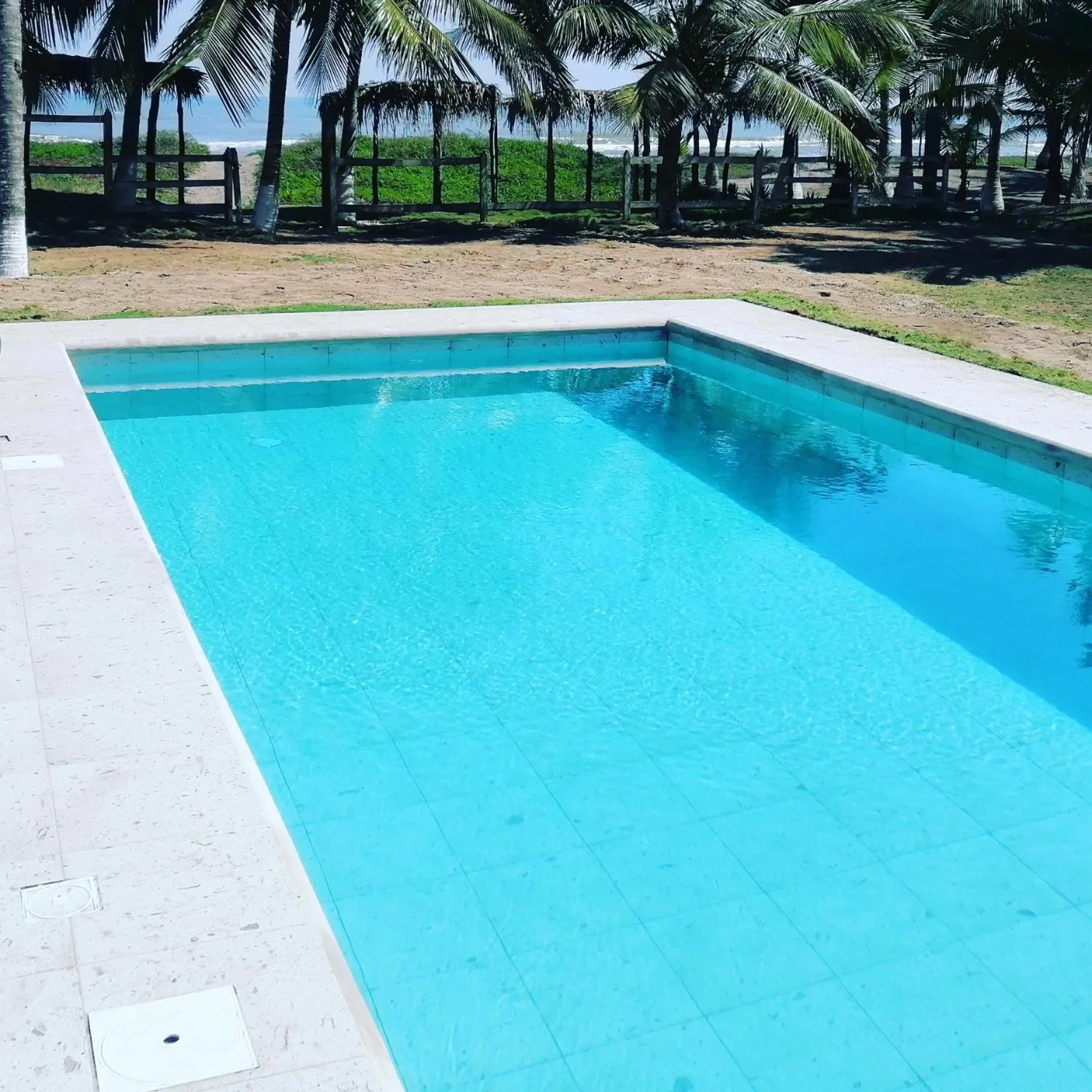 Swimming pool in La Morada, una ventana al golfo - Hotel boutique