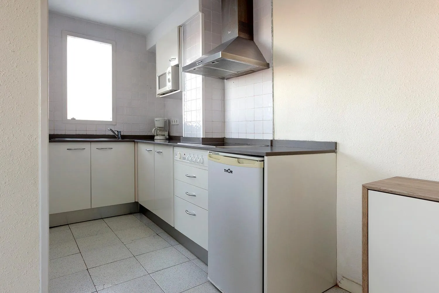 Kitchen or kitchenette in Apartamentos Empuriabrava Maurici Park