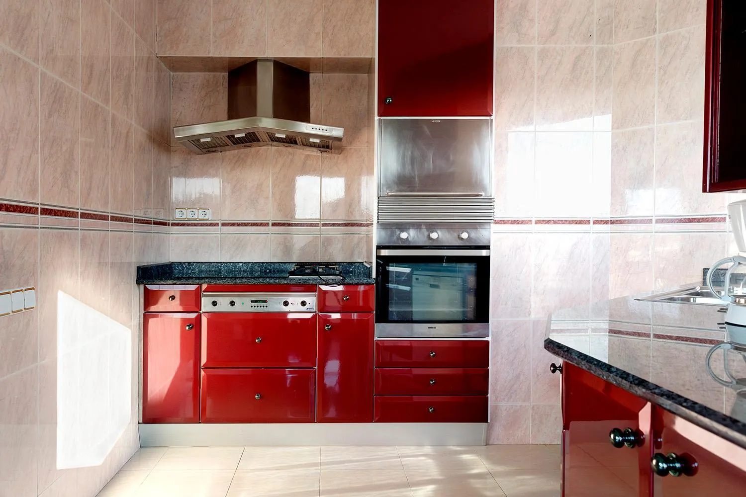 Kitchen or kitchenette in Apartamentos Empuriabrava Maurici Park