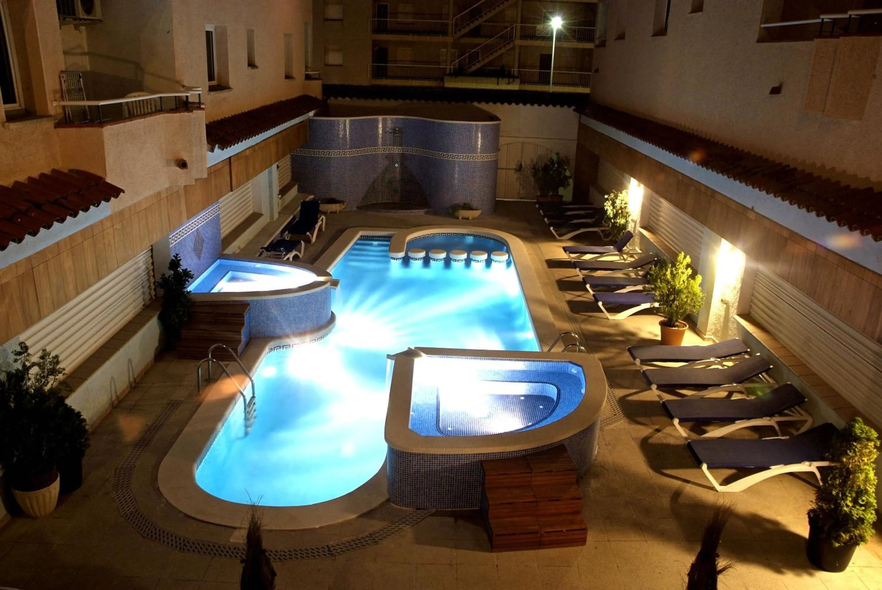 Facade/entrance in Apartamentos Empuriabrava Maurici Park