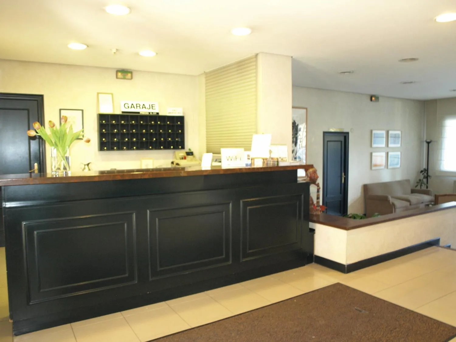 Lobby or reception in Hotel Ibiltze