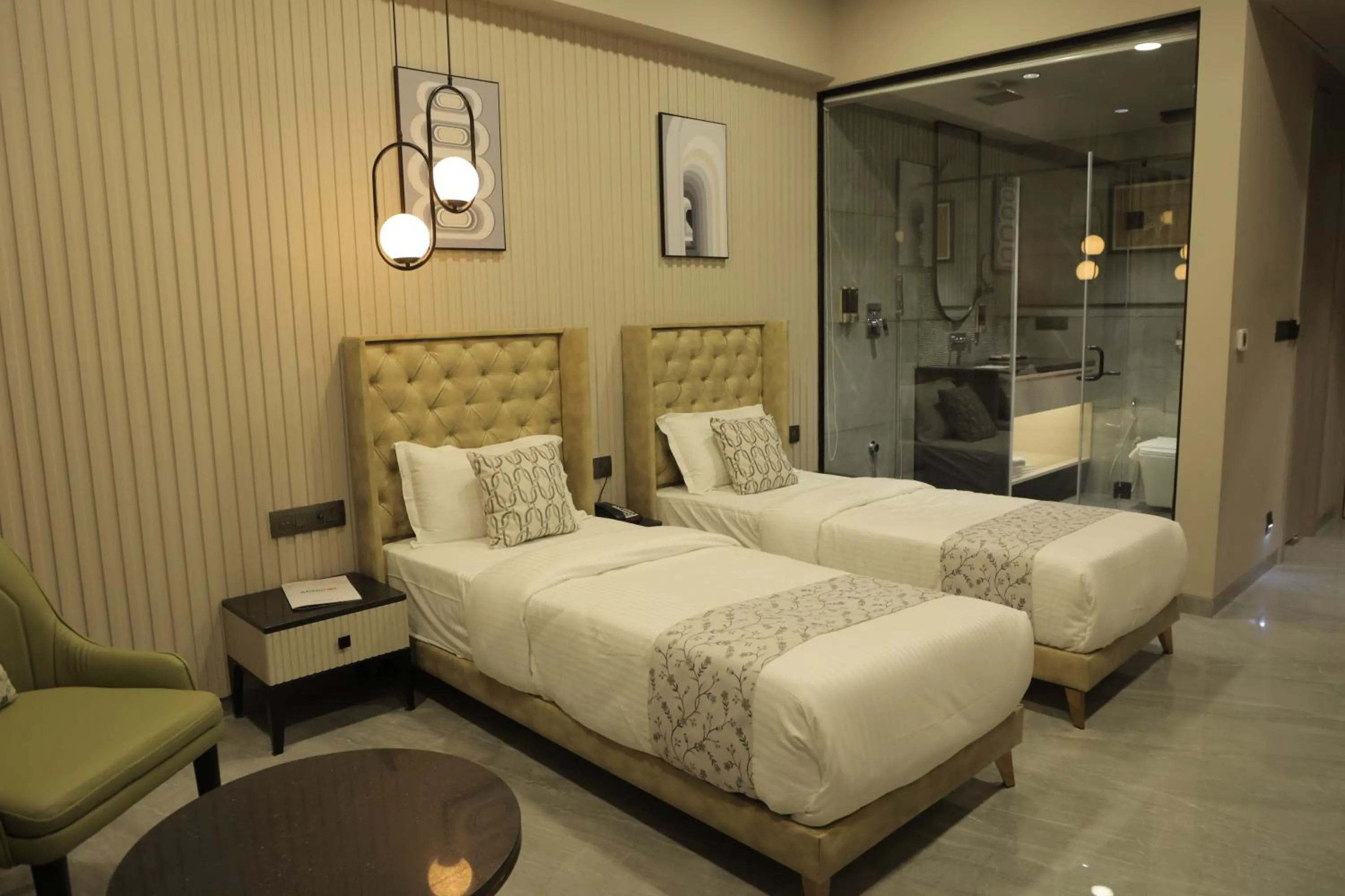 Bedroom, Bed in Apricot Motera