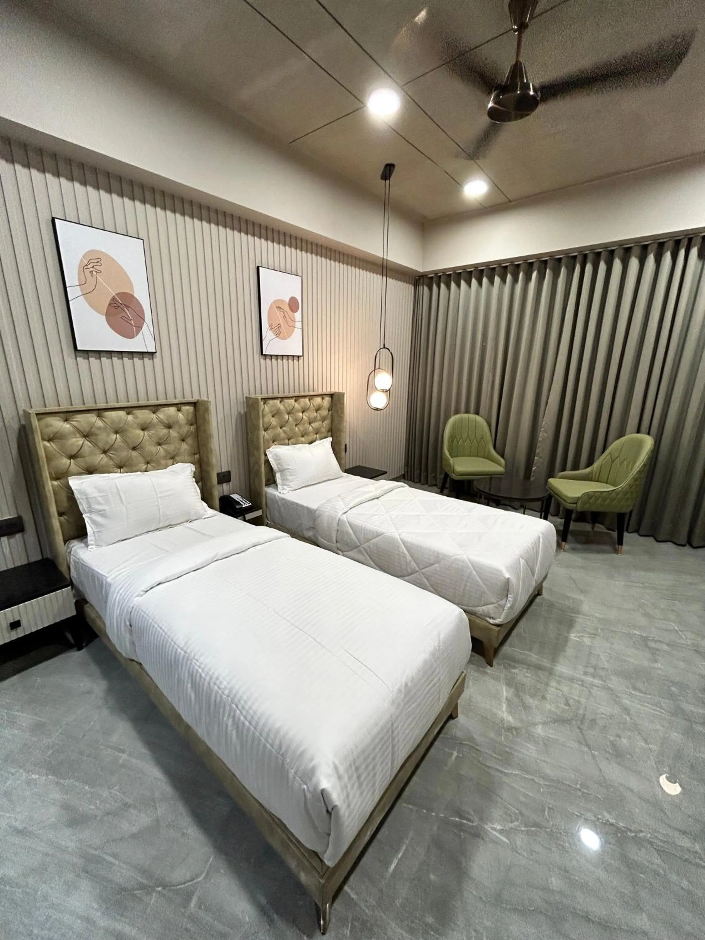 Bed in Apricot Motera