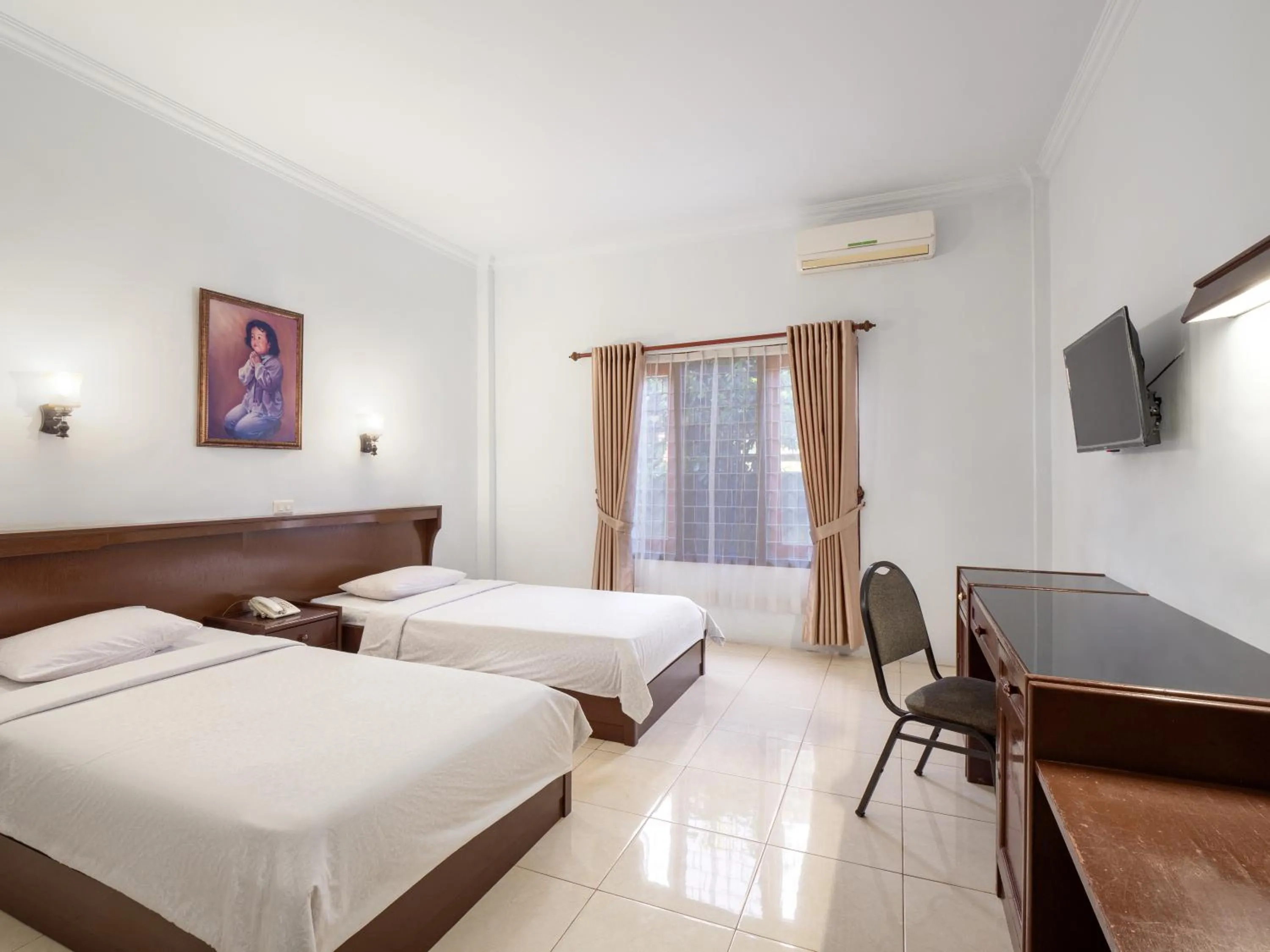 TV and multimedia in PIA Hotel Padang Sidempuan