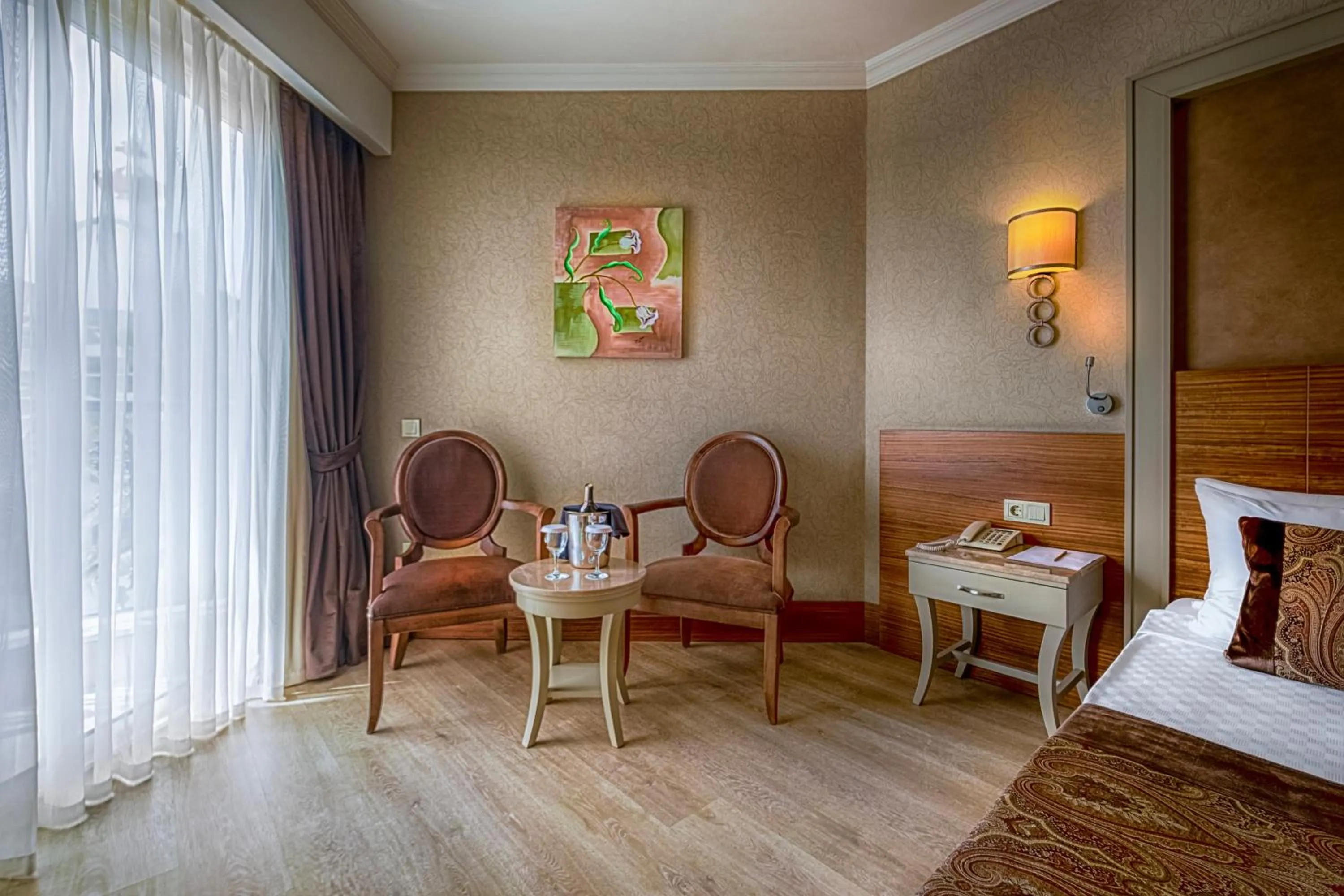 Bed in WELL PALACE SIDE