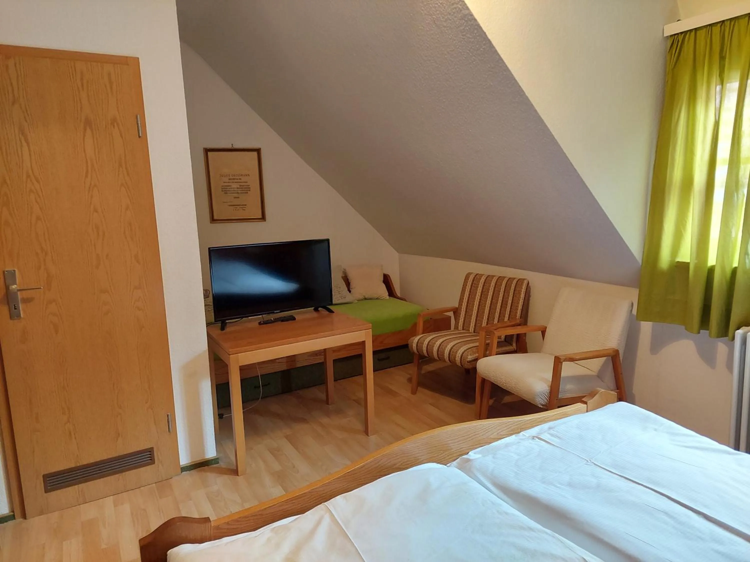 TV and multimedia, Bed in Gasthaus zur Krone