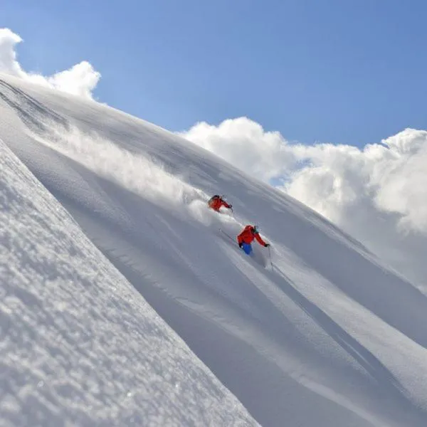 Skiing in Chalet Marmotta CULM - Luxus Chalet Ski-In Ski-Out