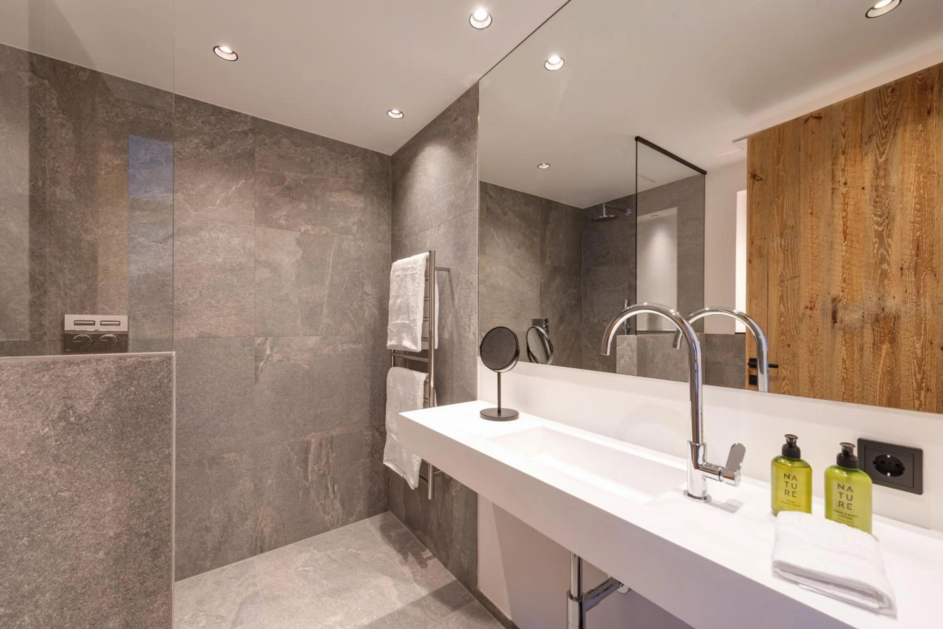 Bathroom in Chalet Marmotta CULM - Luxus Chalet Ski-In Ski-Out